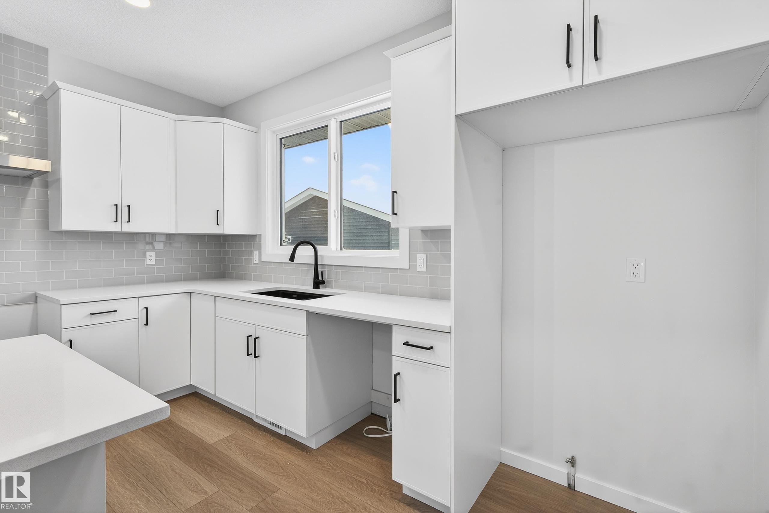 17203 3 Street NW, Marquis, Edmonton