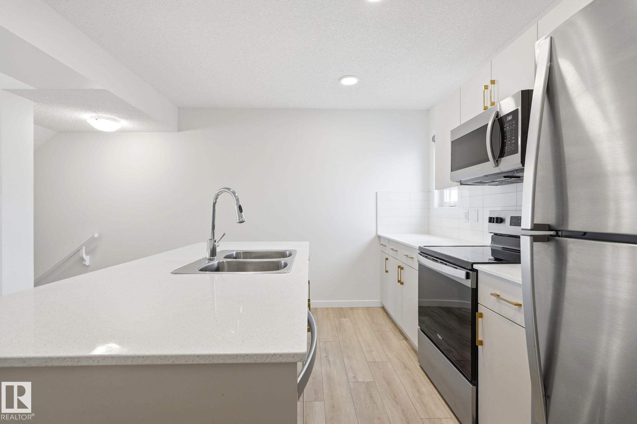 Photo 14 at 1209 Mcleod Avenue, Easton, Spruce Grove