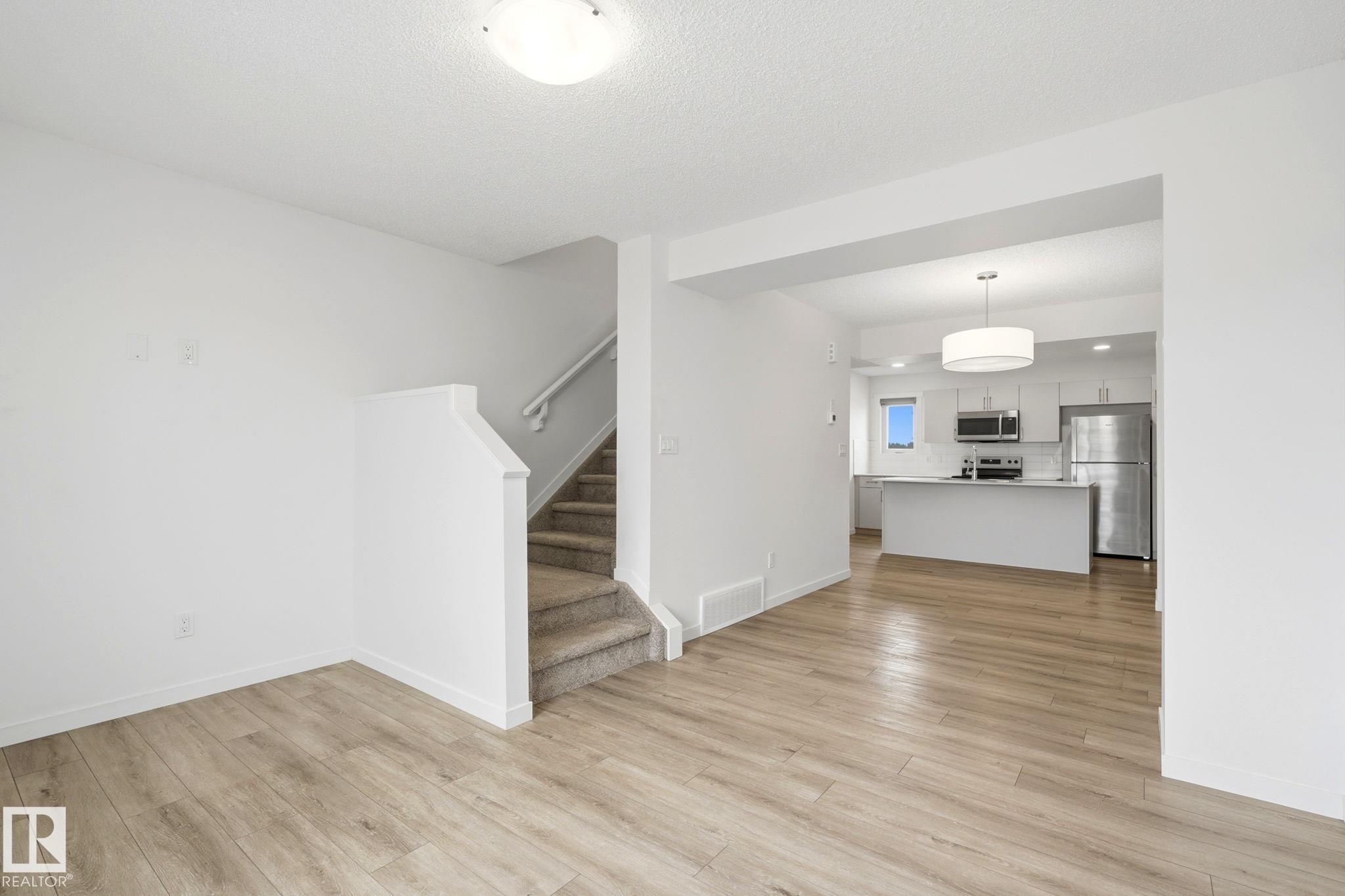 Photo 9 at 1209 Mcleod Avenue, Easton, Spruce Grove