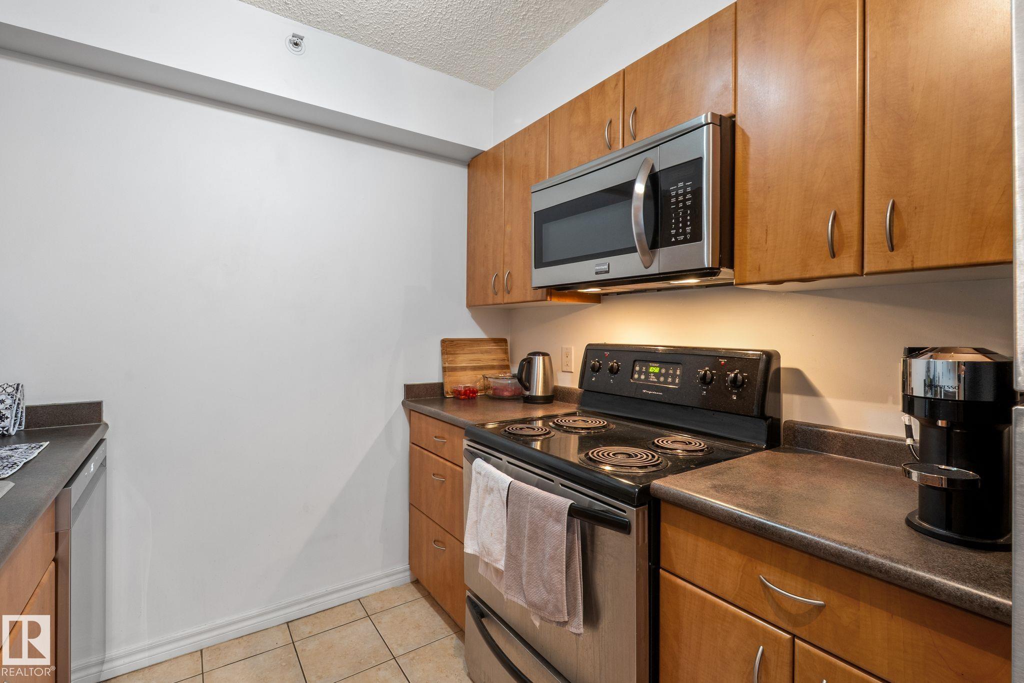 Photo 18 at 905 - 10303 105 Street NW, Downtown, Edmonton
