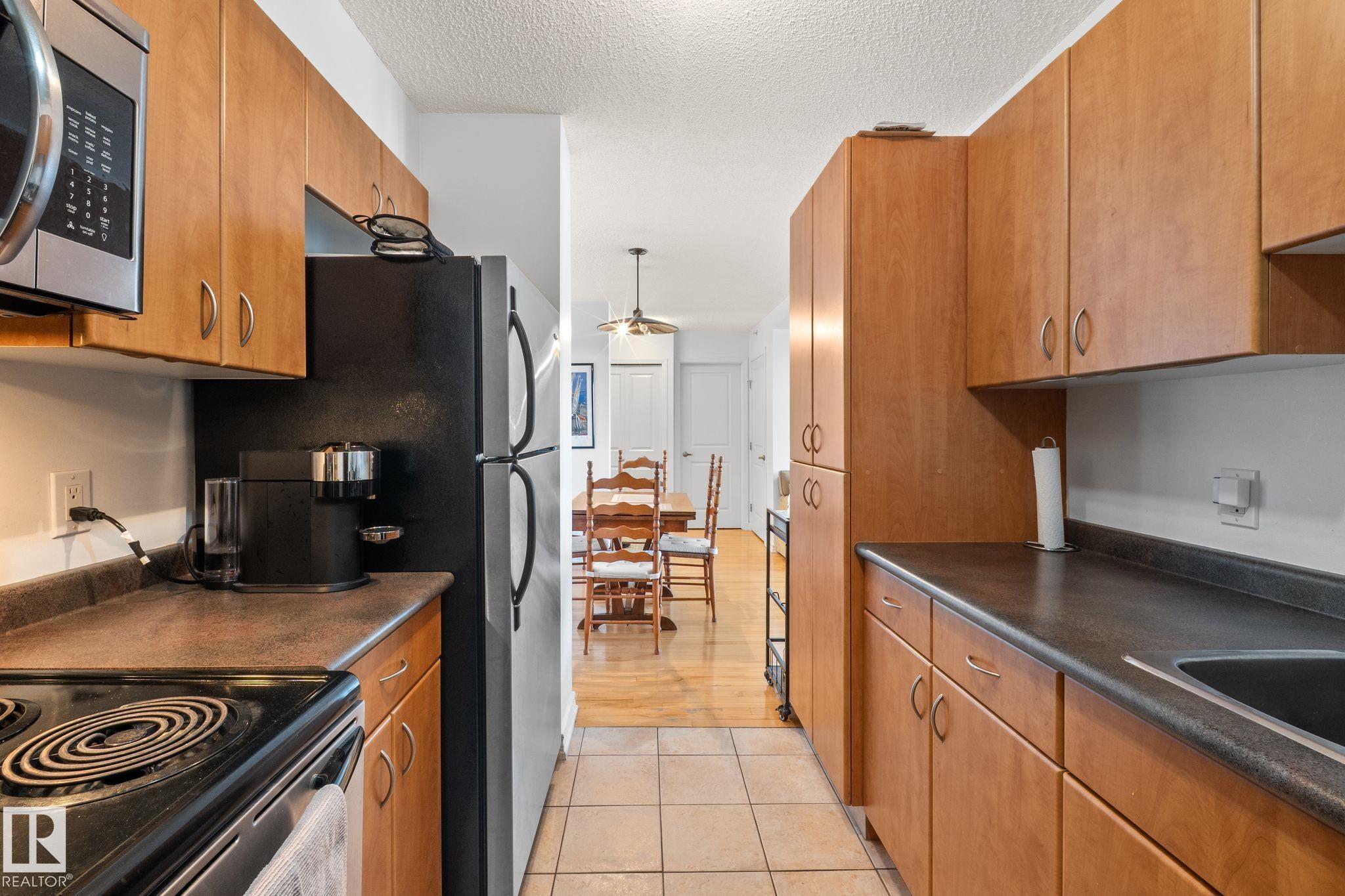 Photo 19 at 905 - 10303 105 Street NW, Downtown, Edmonton