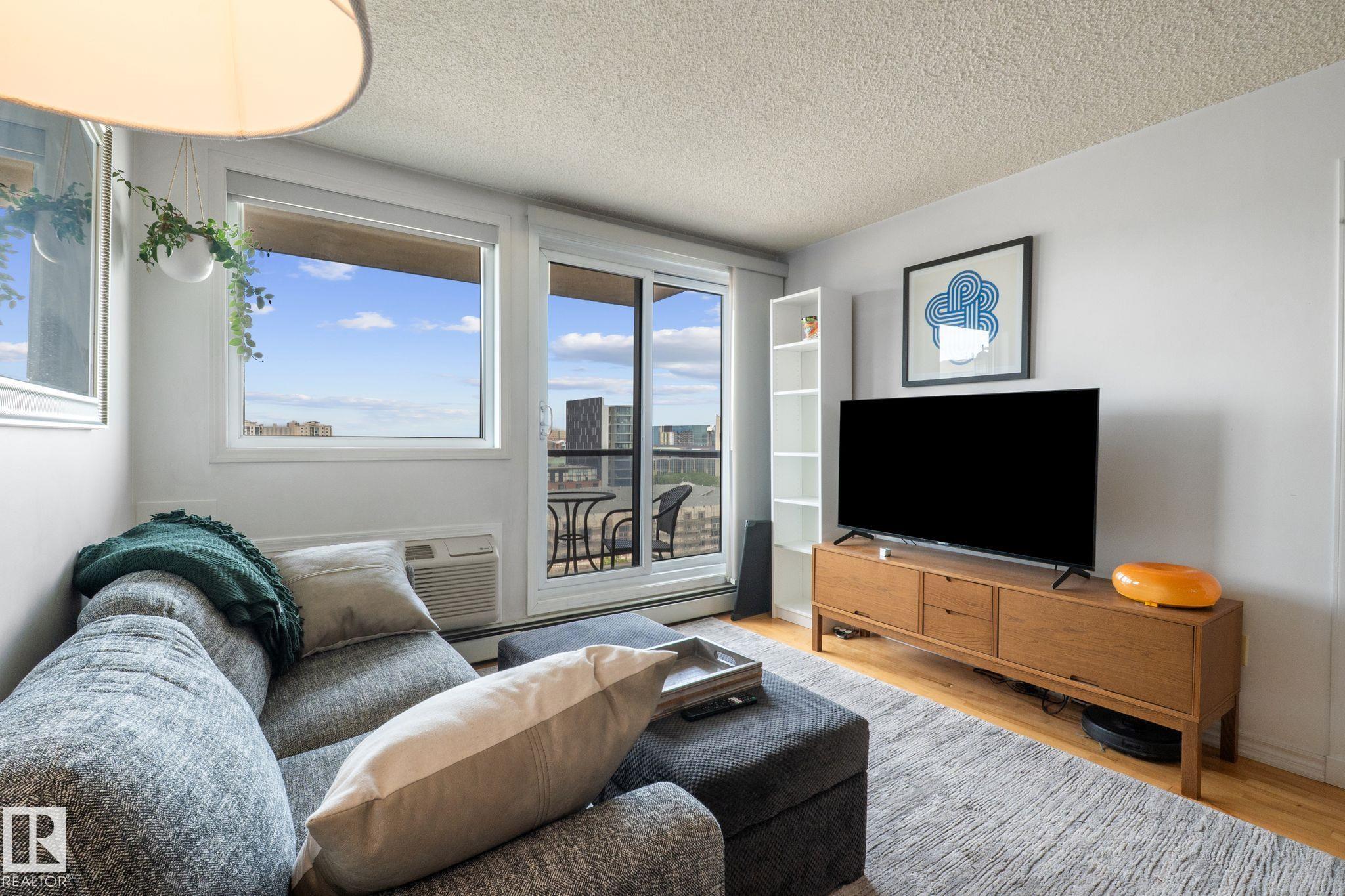 Photo 36 at 905 - 10303 105 Street NW, Downtown, Edmonton