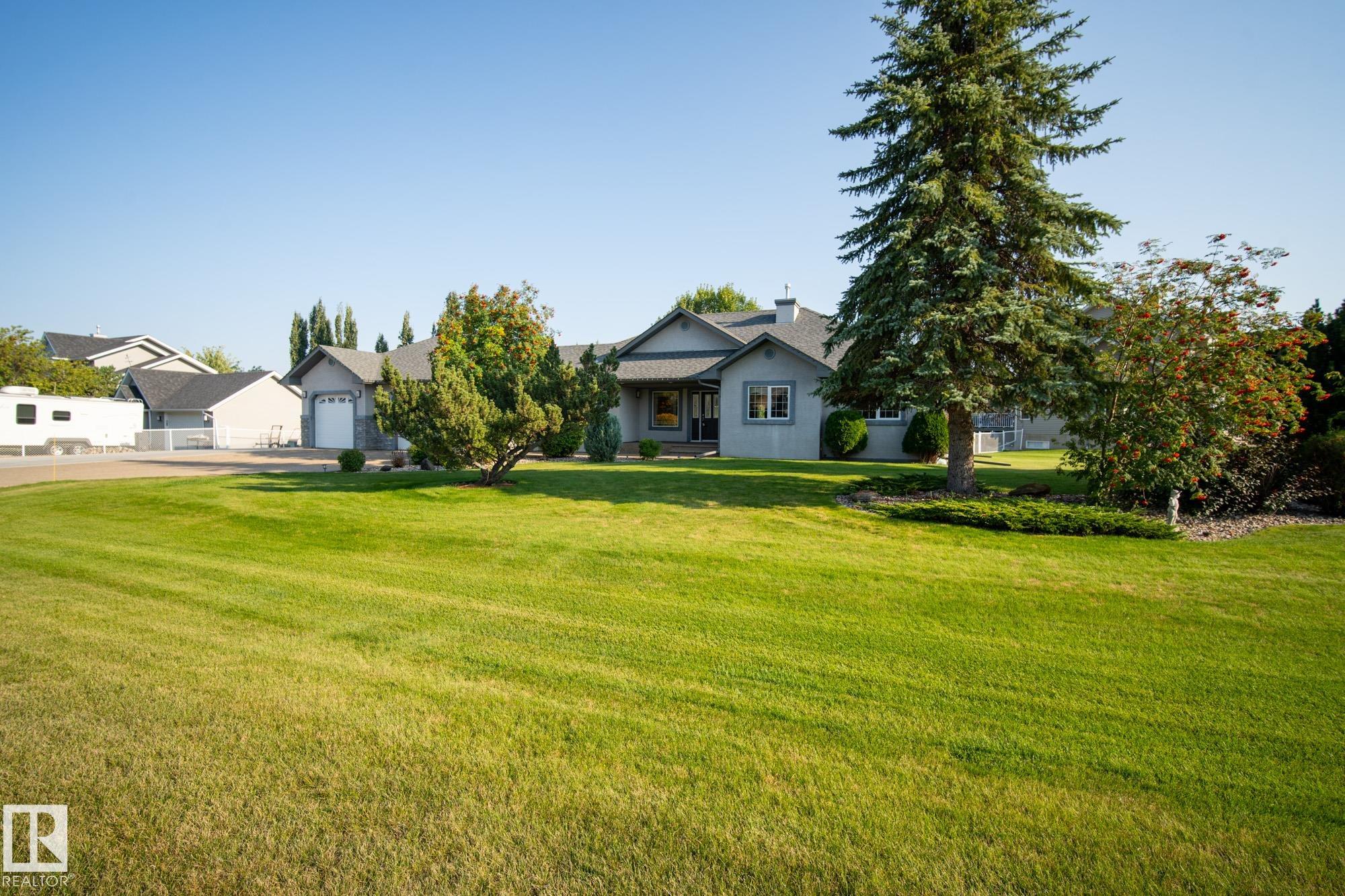 19 Country Lane, Country Plains Estates, Stony Plain