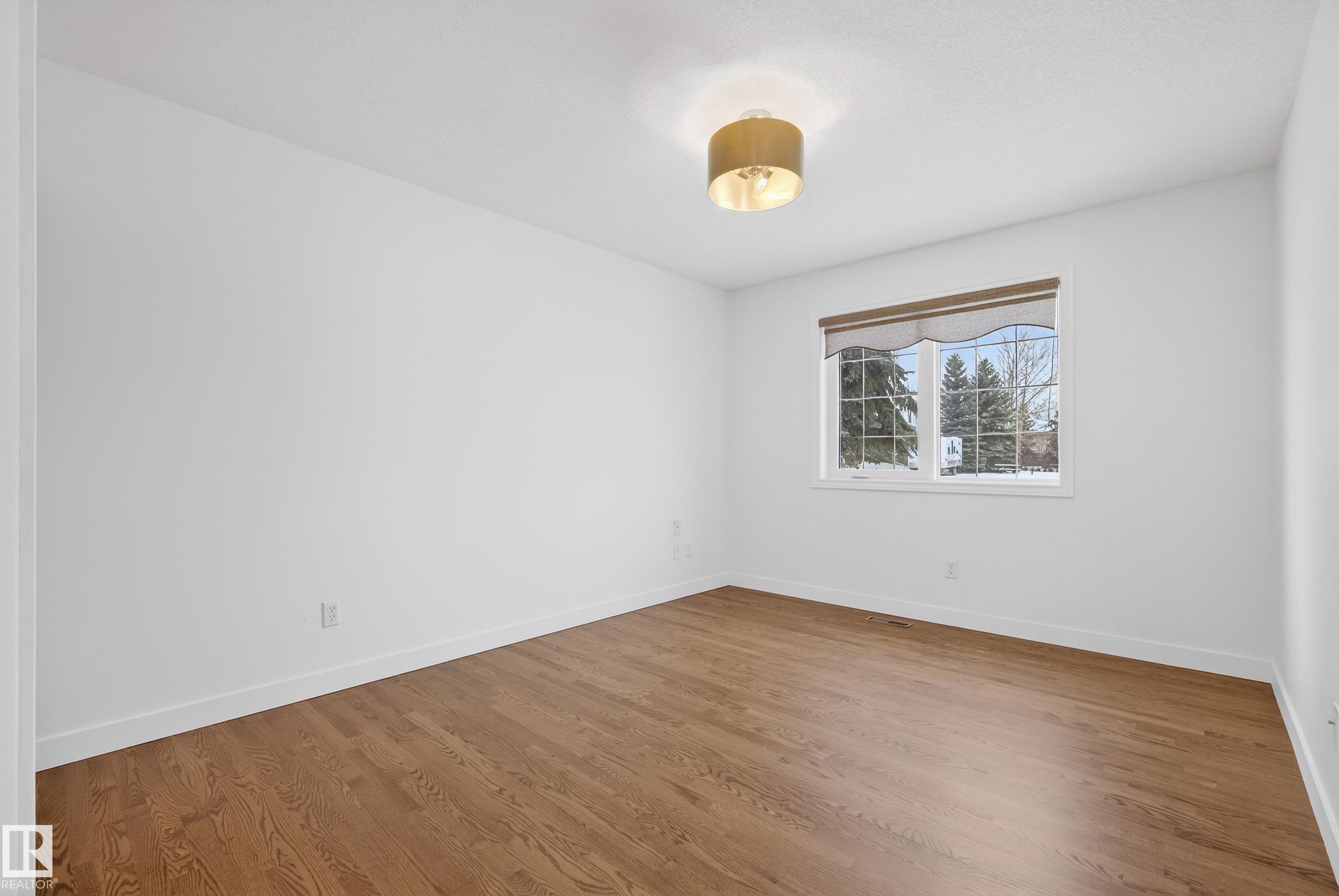 Photo 17 at 19 Country Lane, Country Plains Estates, Stony Plain