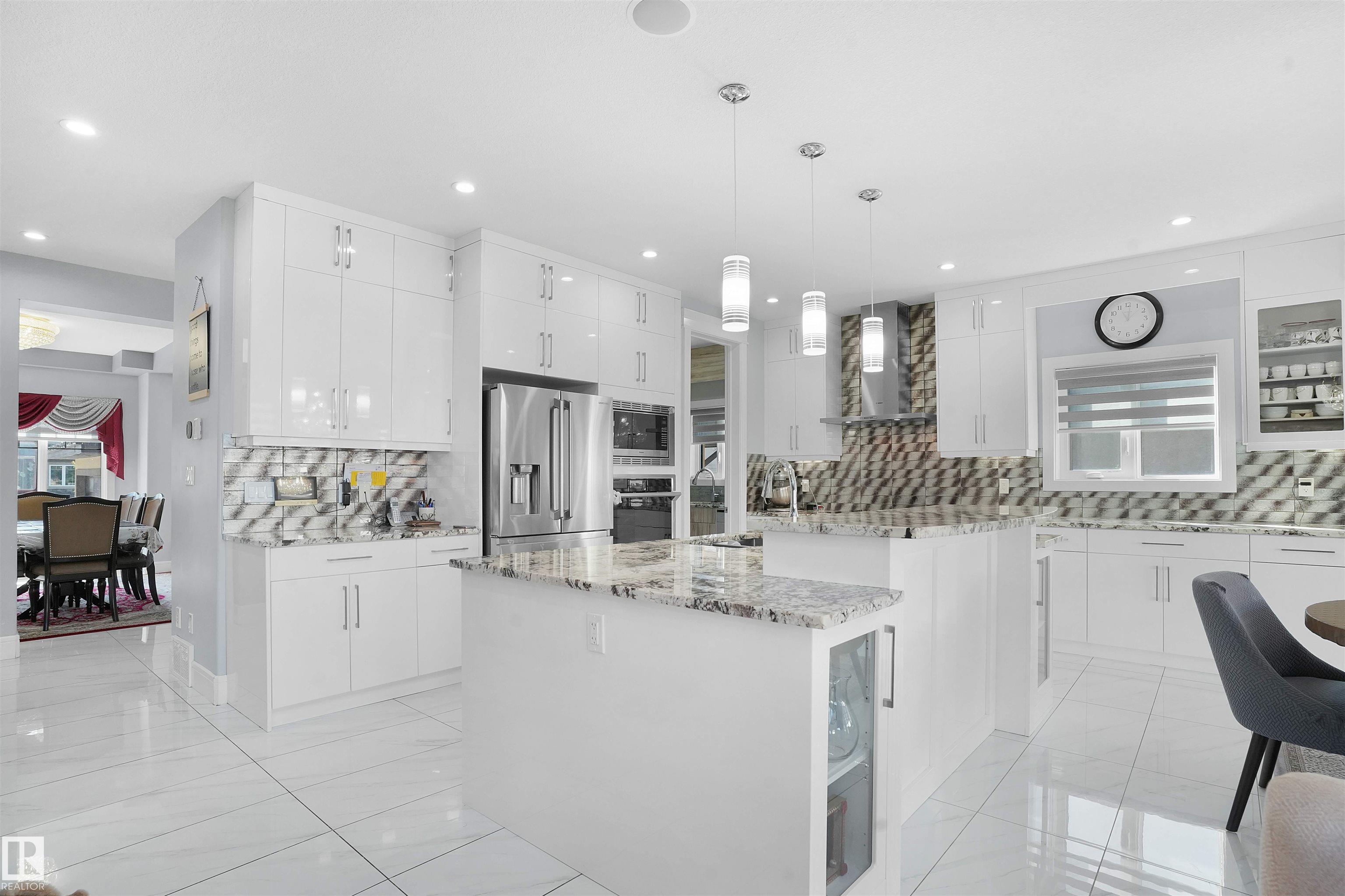 Photo 14 at 16608 9 Street NE, Quarry Ridge, Edmonton