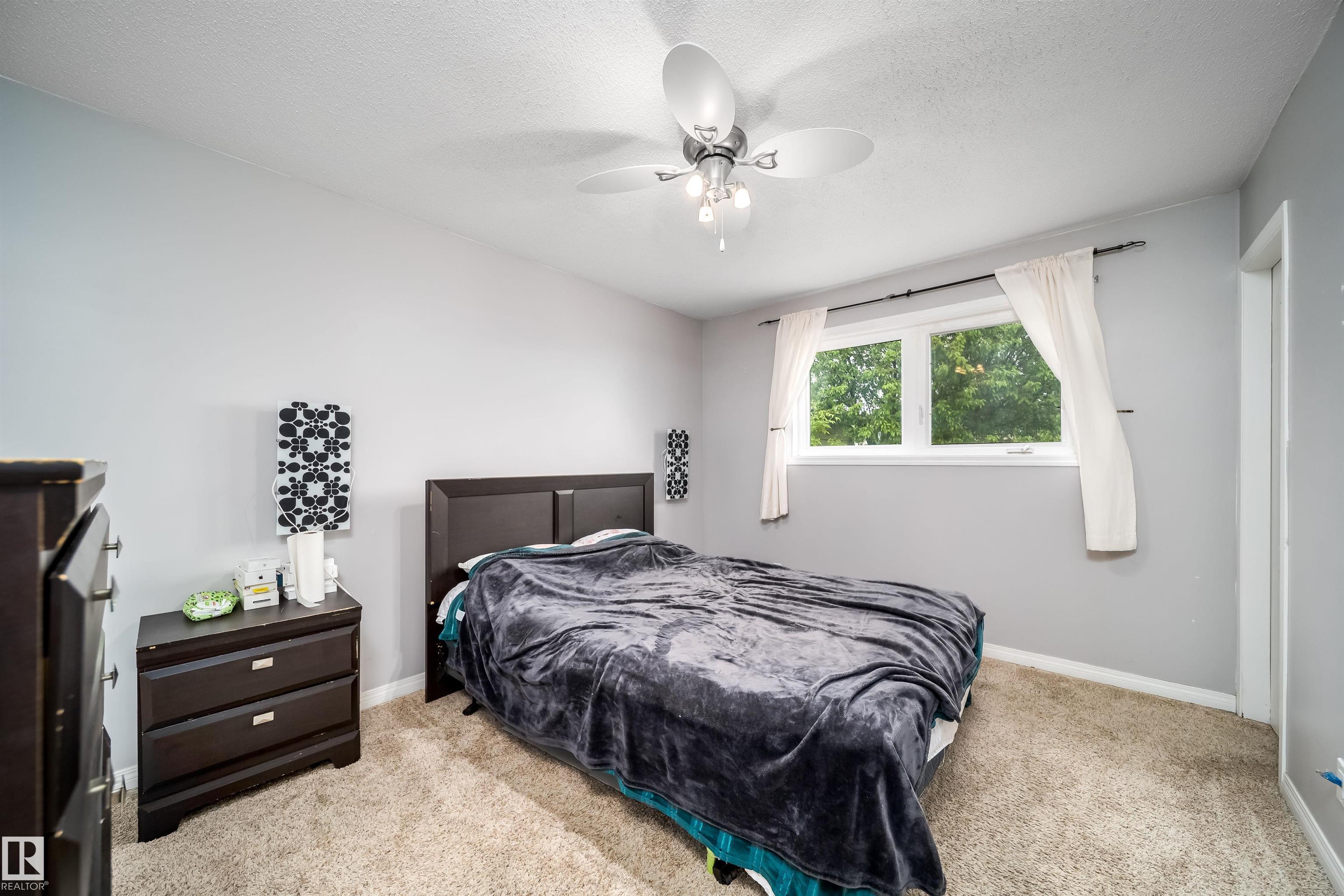Photo 16 at 8512 142a Avenue NW, Northmount, Edmonton