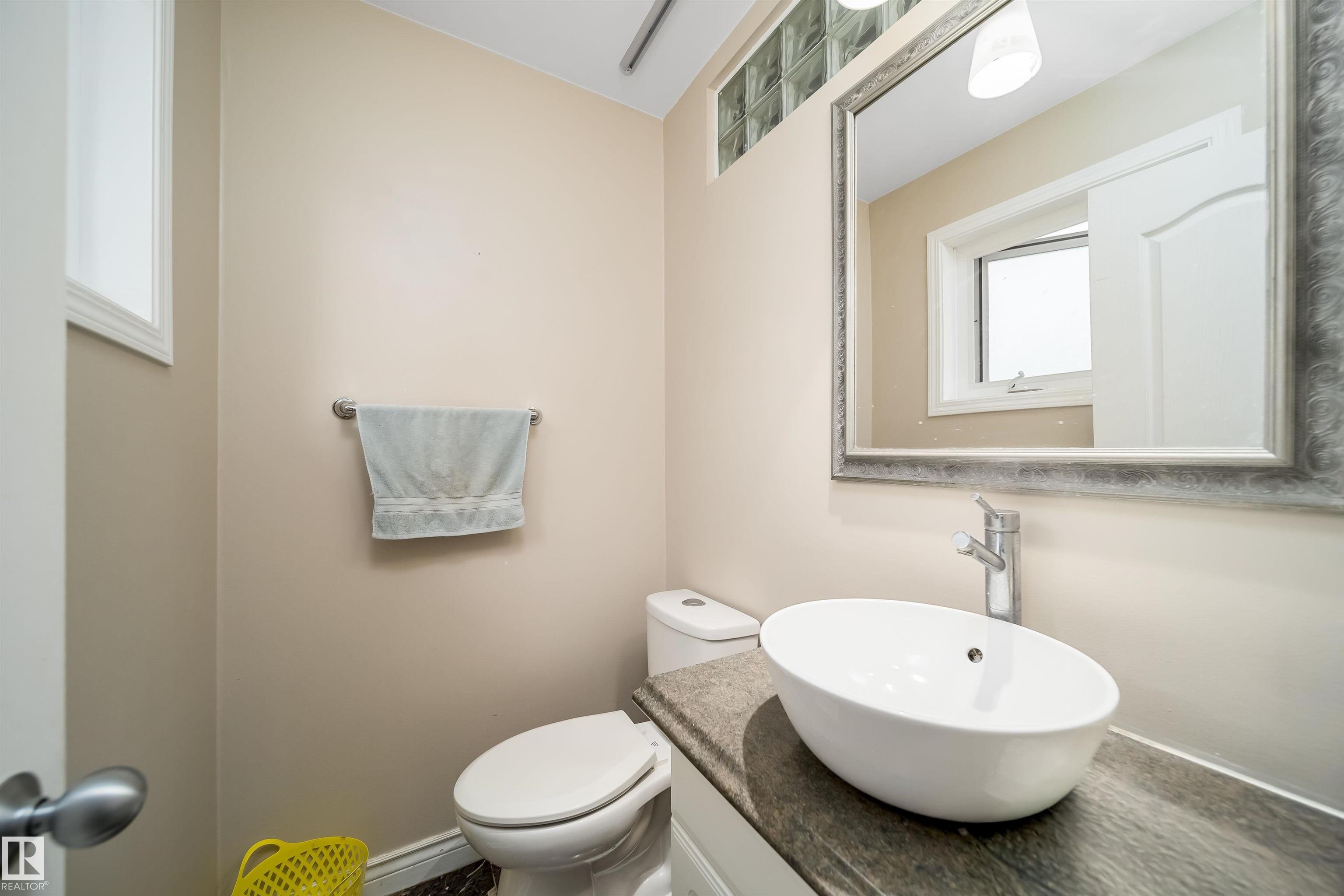 Photo 26 at 8512 142a Avenue NW, Northmount, Edmonton