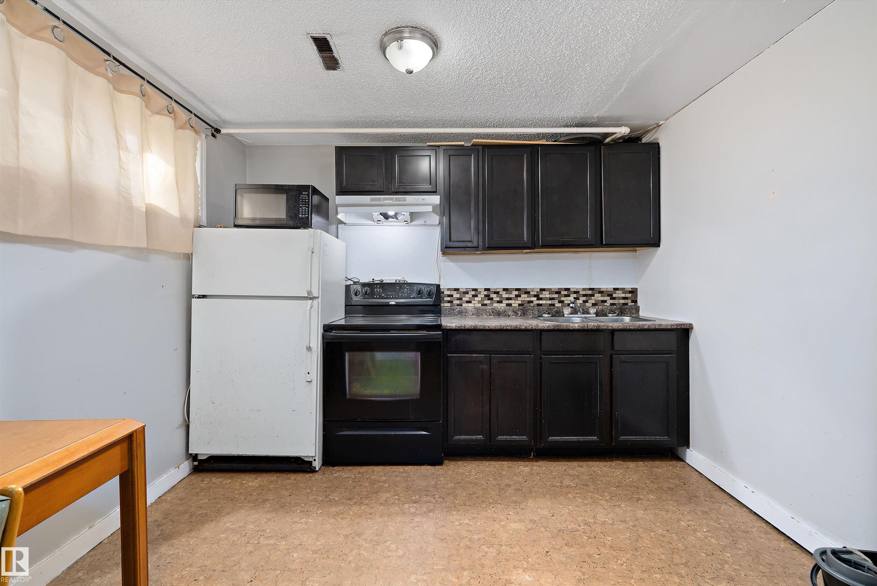 Photo 23 at 12303 115 Avenue NW, Inglewood, Edmonton