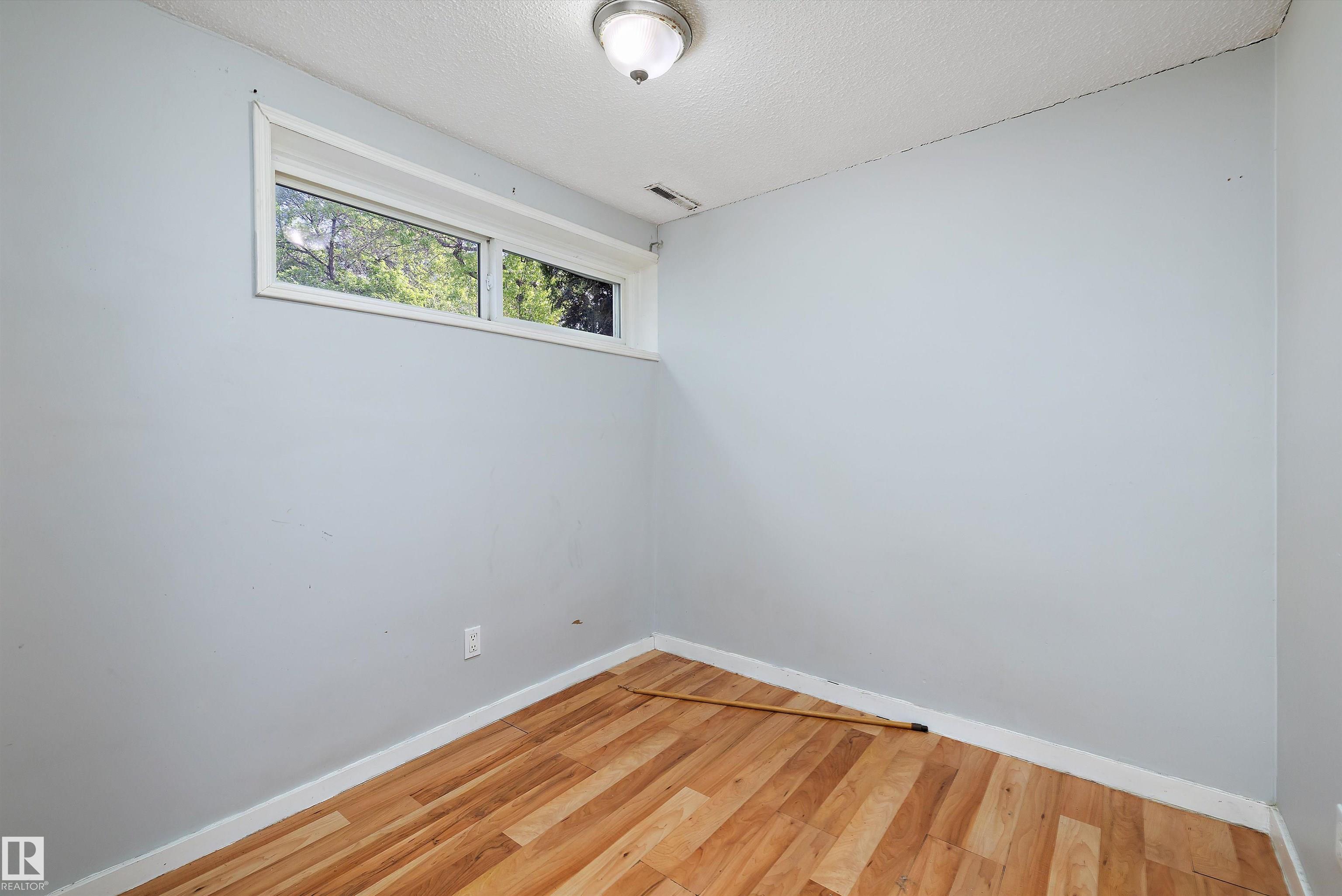 Photo 29 at 12303 115 Avenue NW, Inglewood, Edmonton