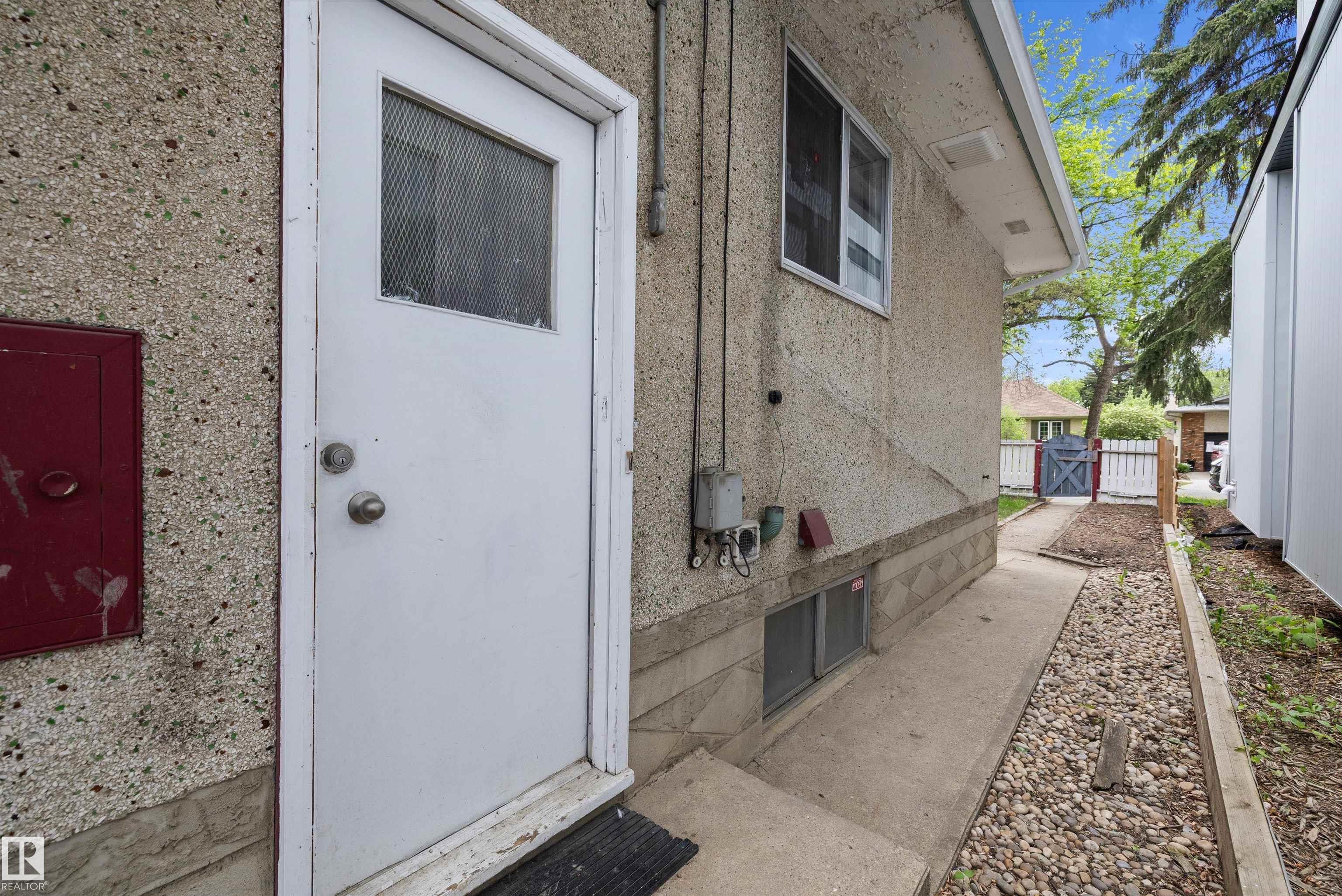 Photo 36 at 12303 115 Avenue NW, Inglewood, Edmonton