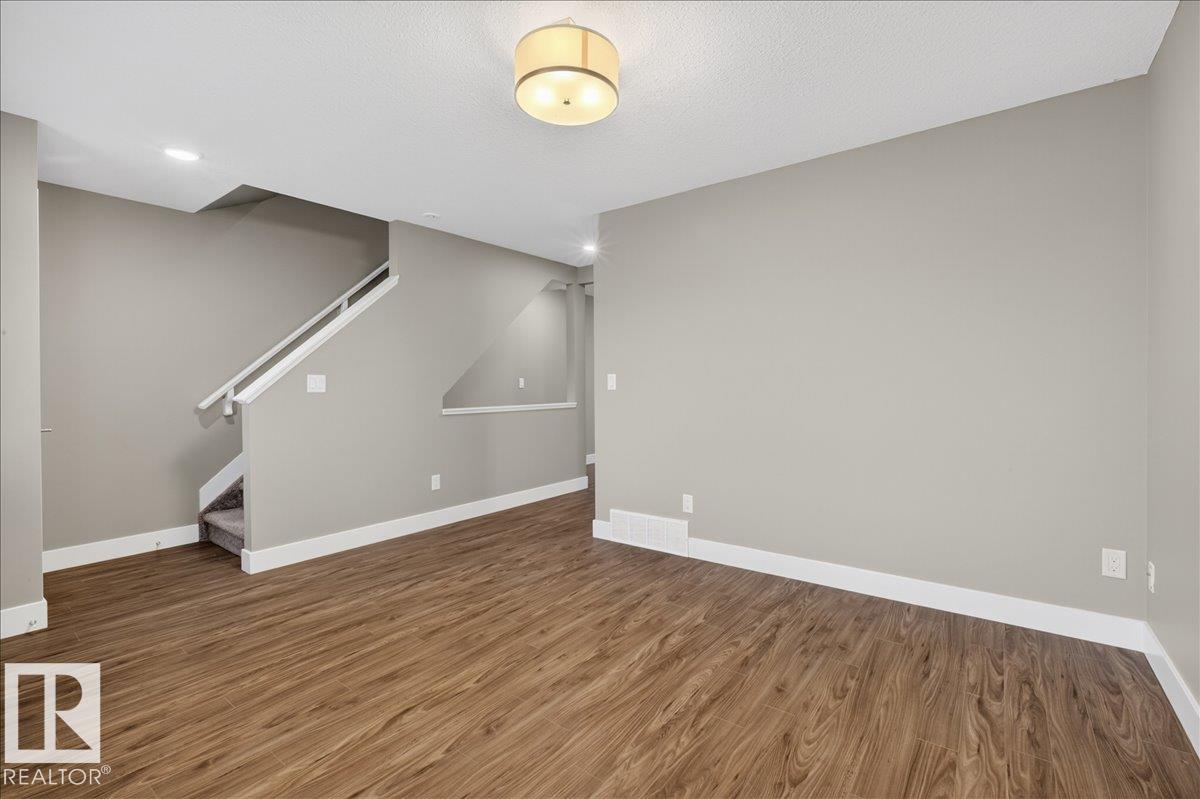 Photo 8 at 14 - 1508 105 Street NW, Bearspaw, Edmonton