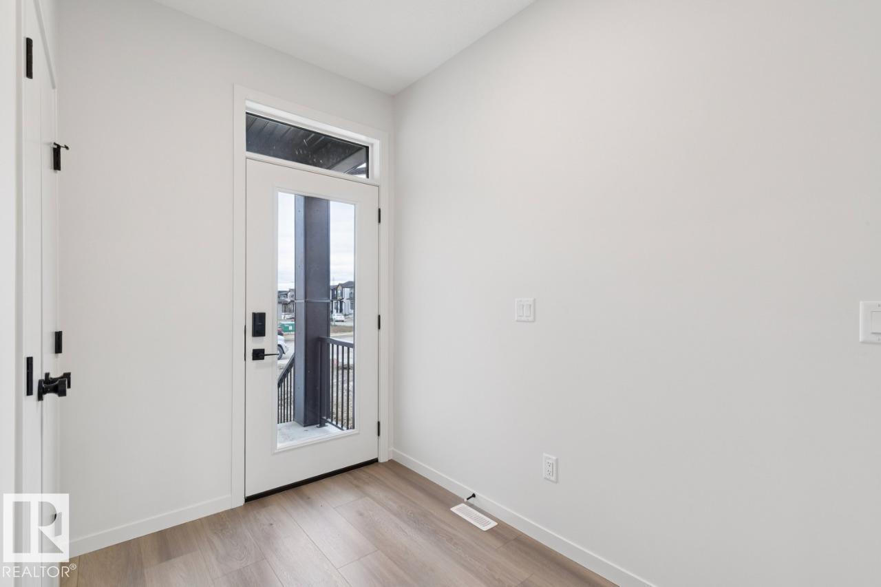 3019 5 Avenue SW, Alces, Edmonton