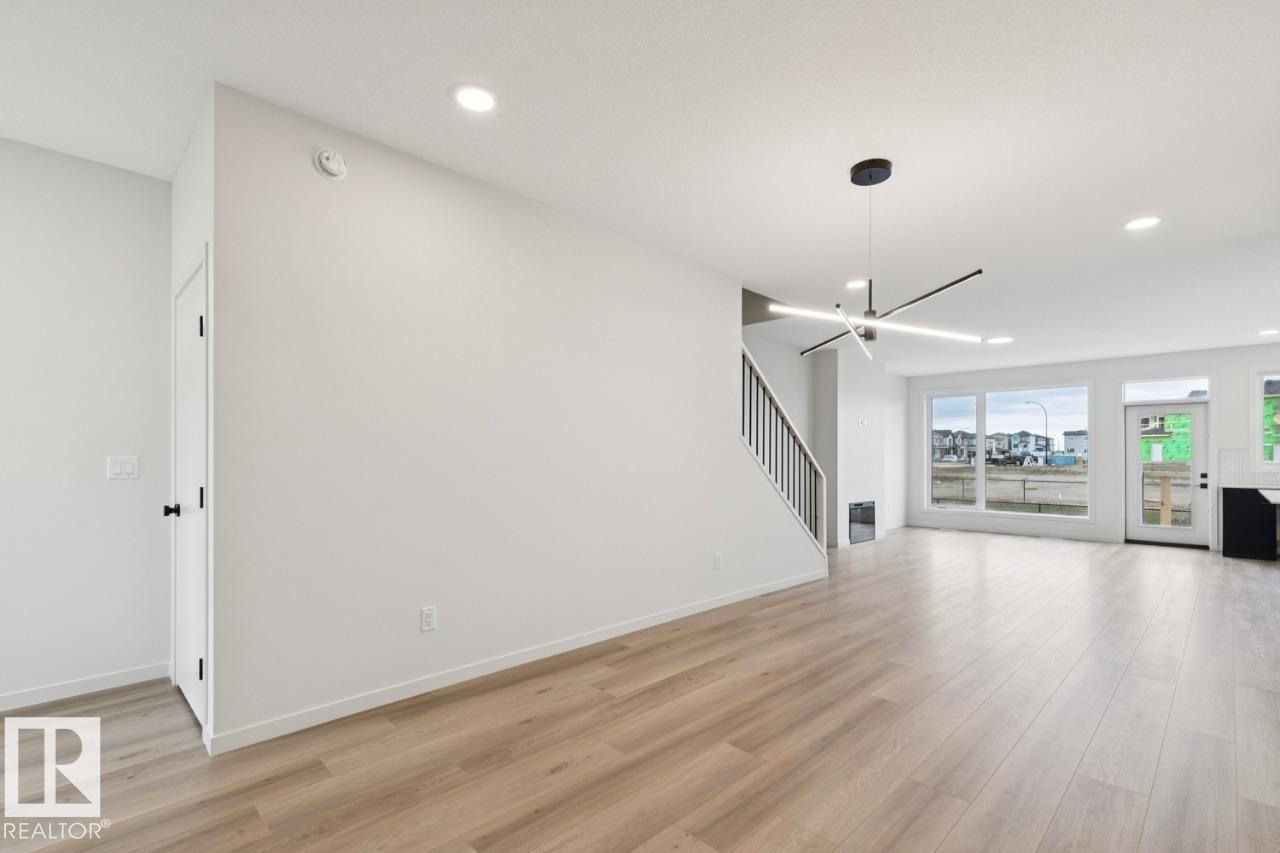 3019 5 Avenue SW, Alces, Edmonton
