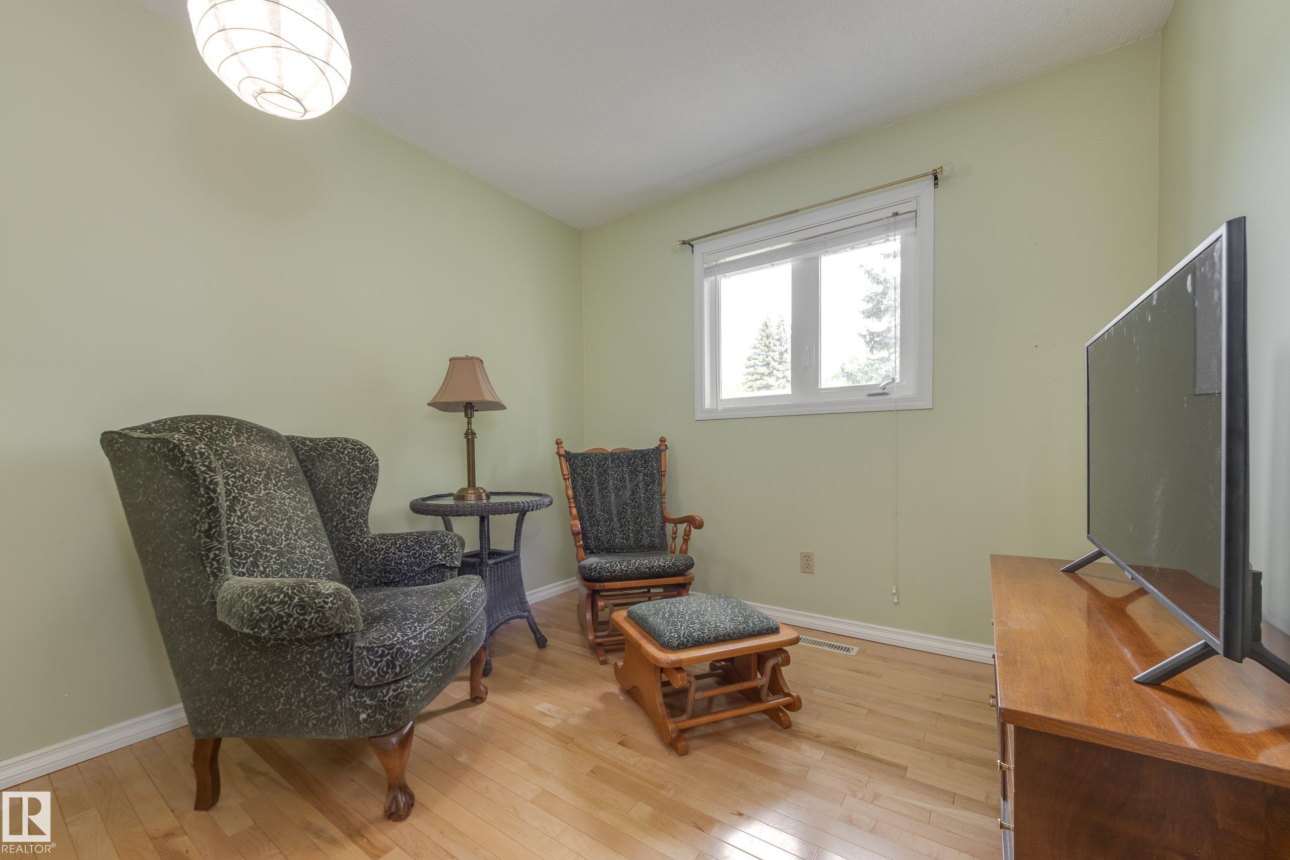 Photo 19 at 36 Fenwick Crescent, Forest Lawn, St. Albert