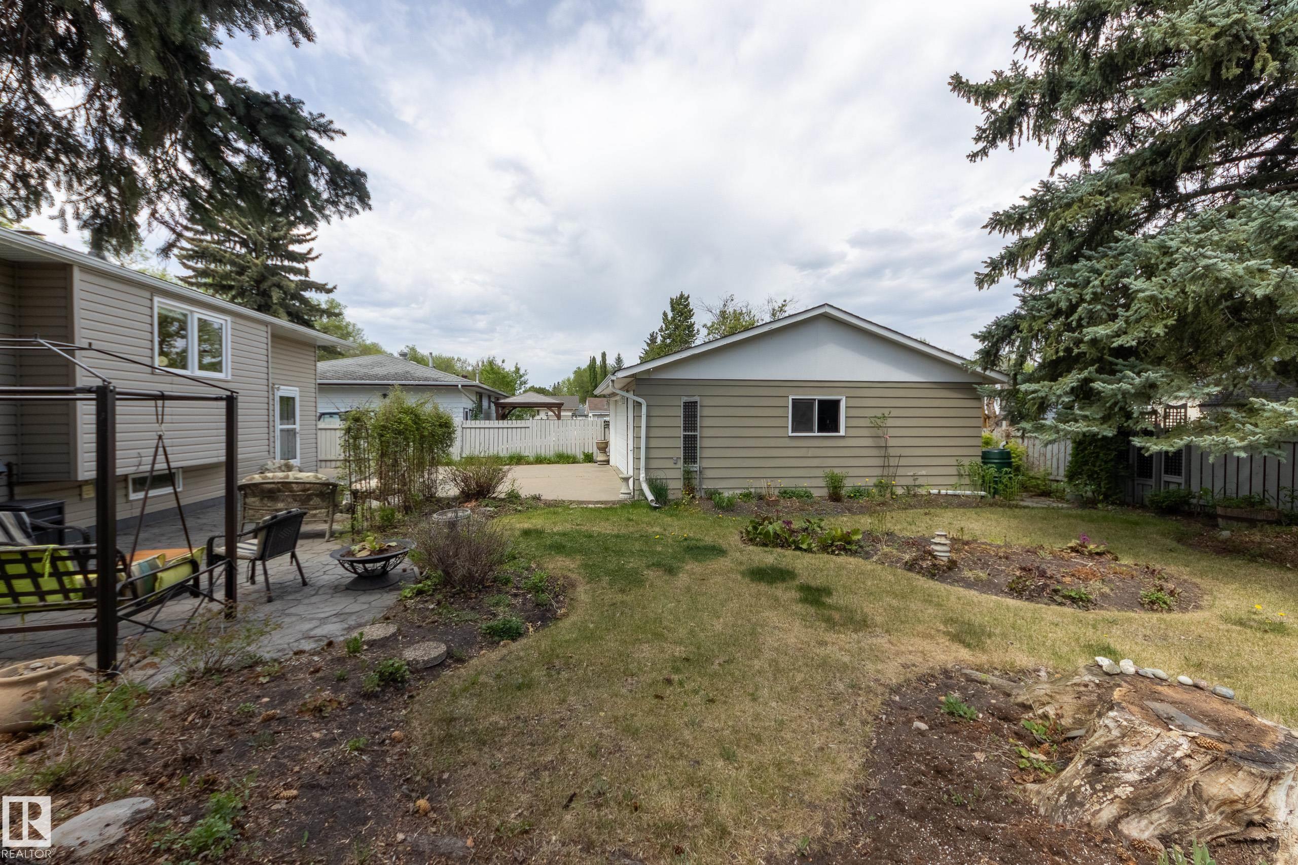 Photo 39 at 36 Fenwick Crescent, Forest Lawn, St. Albert