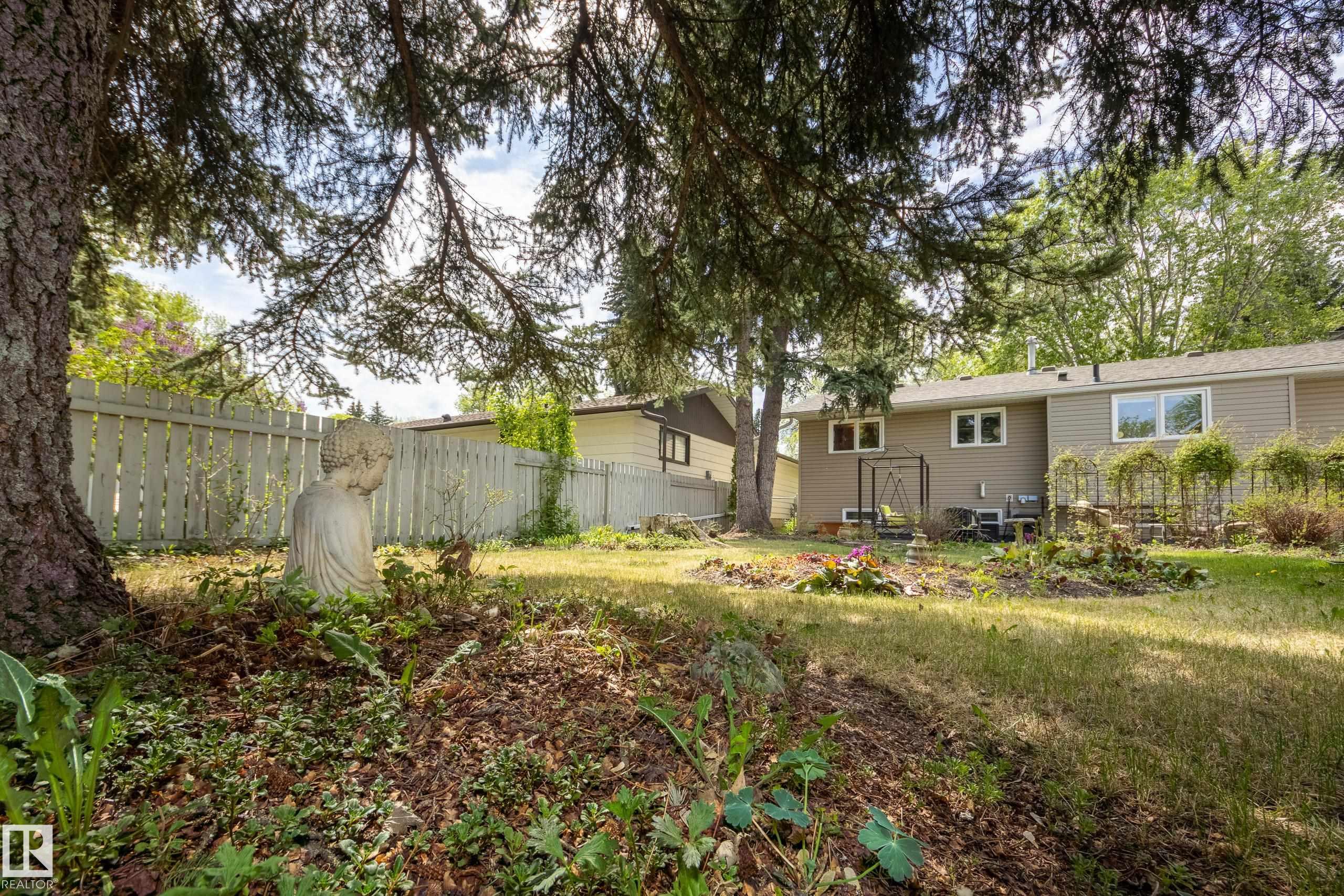 Photo 40 at 36 Fenwick Crescent, Forest Lawn, St. Albert