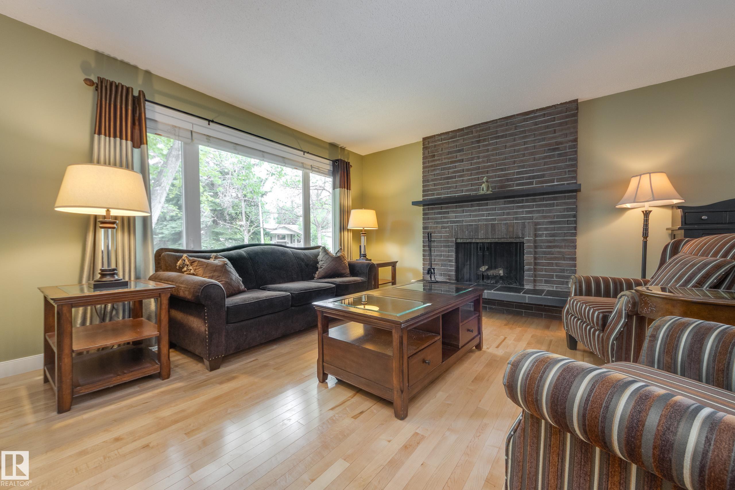 36 Fenwick Crescent, Forest Lawn, St. Albert