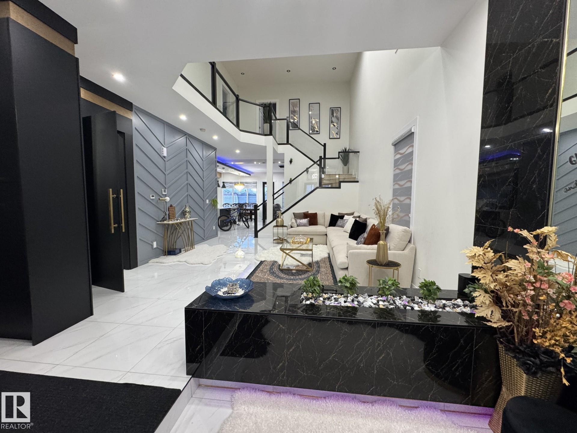 2123 18 Avenue NW, Laurel, Edmonton
