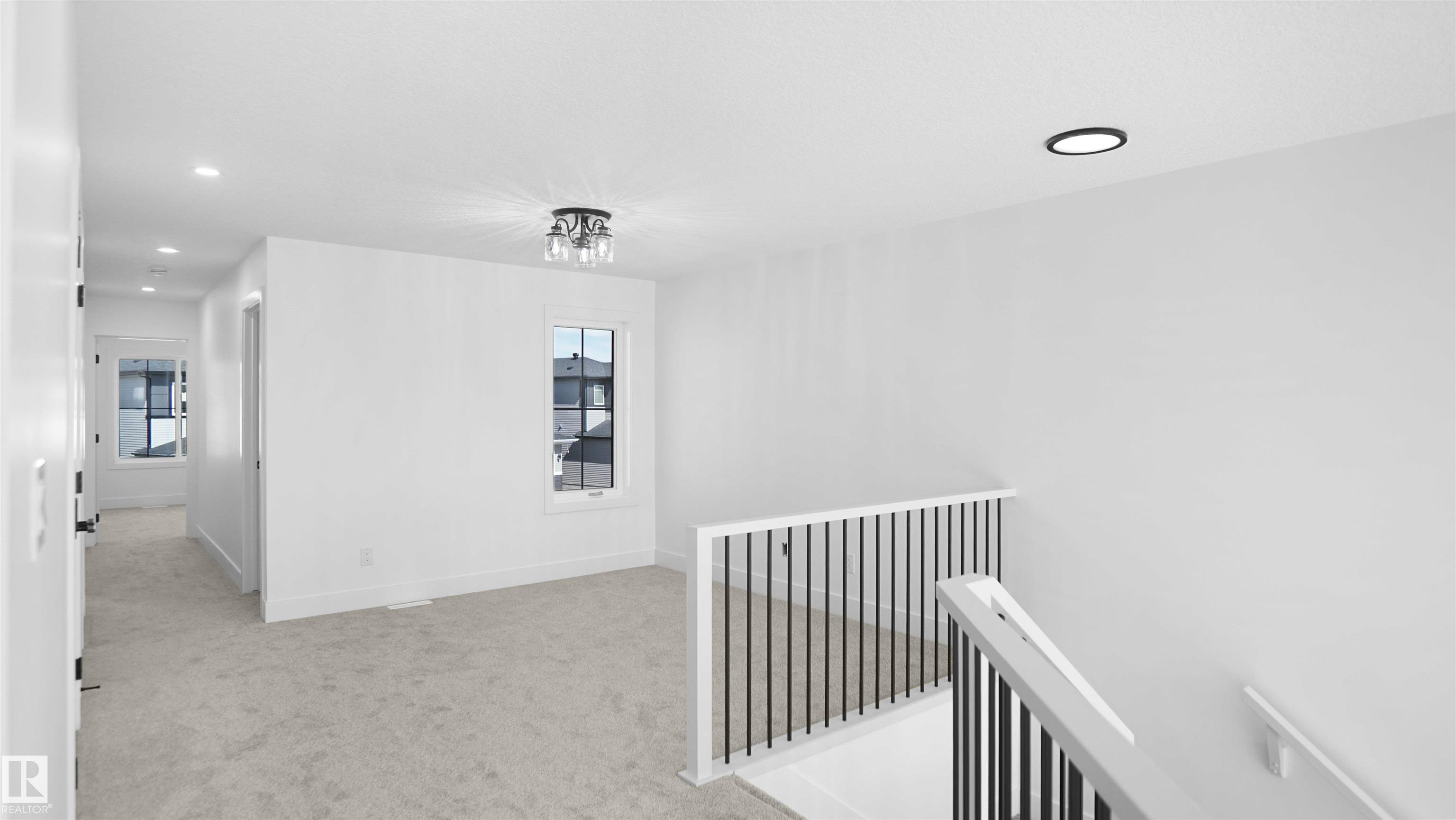 Photo 27 at 803 30 Avenue NW, Maple Crest, Edmonton