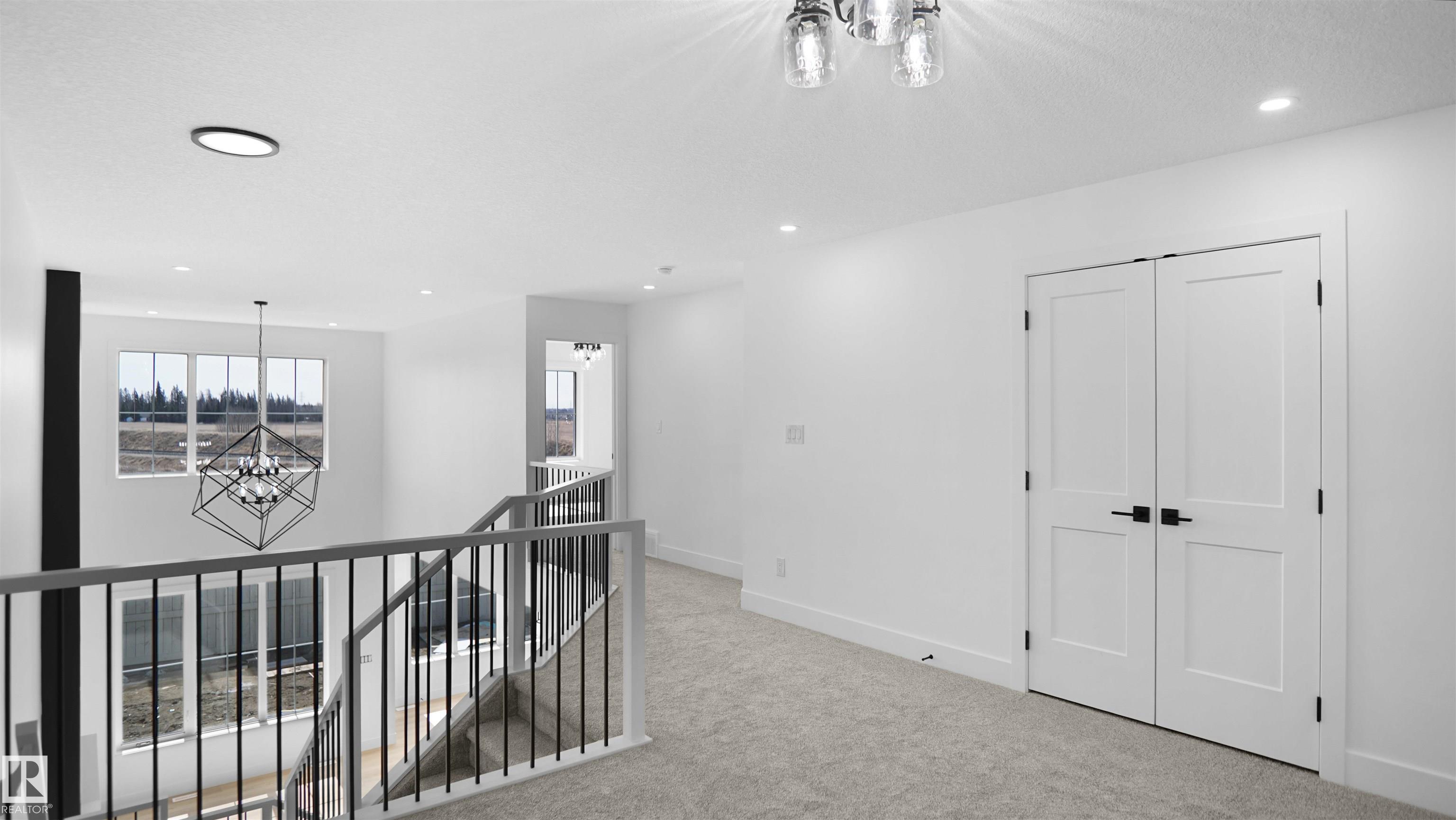 Photo 28 at 803 30 Avenue NW, Maple Crest, Edmonton