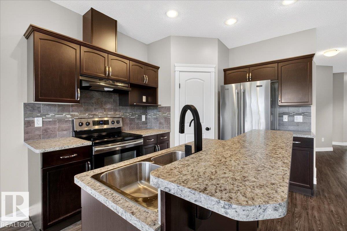 Photo 9 at 62 Durrand Bend, South Pointe, Fort Saskatchewan