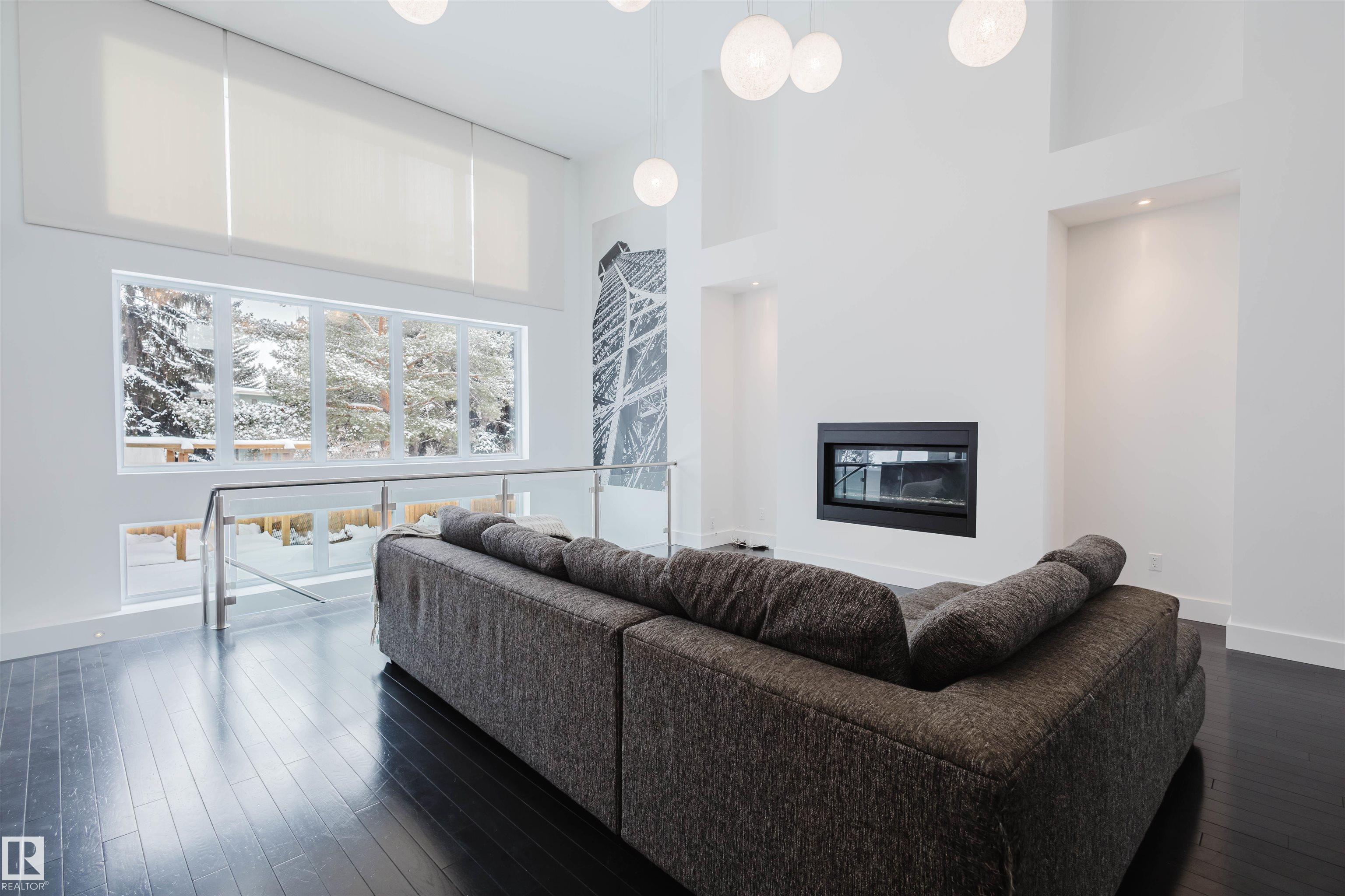 Photo 9 at 6307 125 Street NW, Grandview Heights, Edmonton