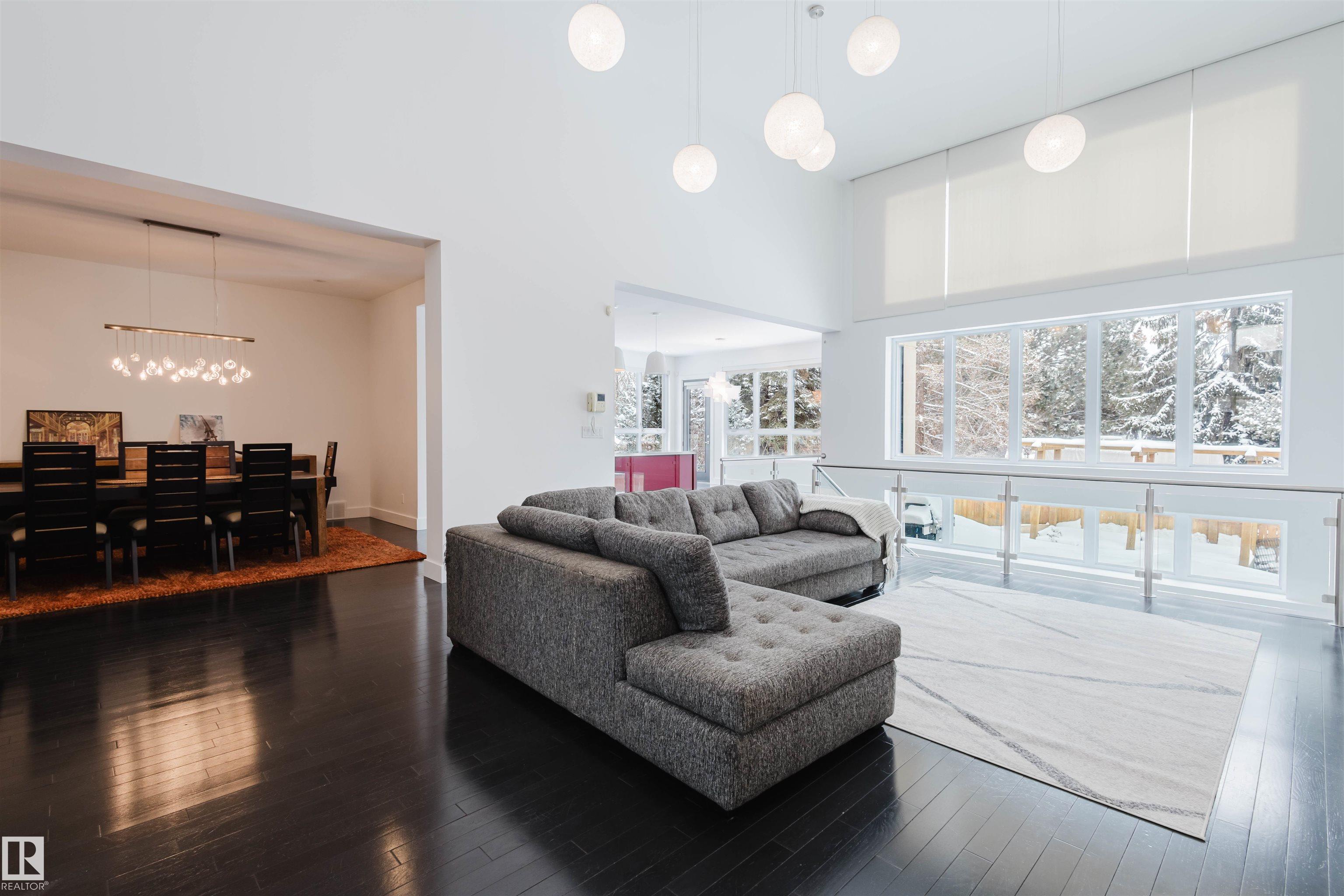 Photo 10 at 6307 125 Street NW, Grandview Heights, Edmonton