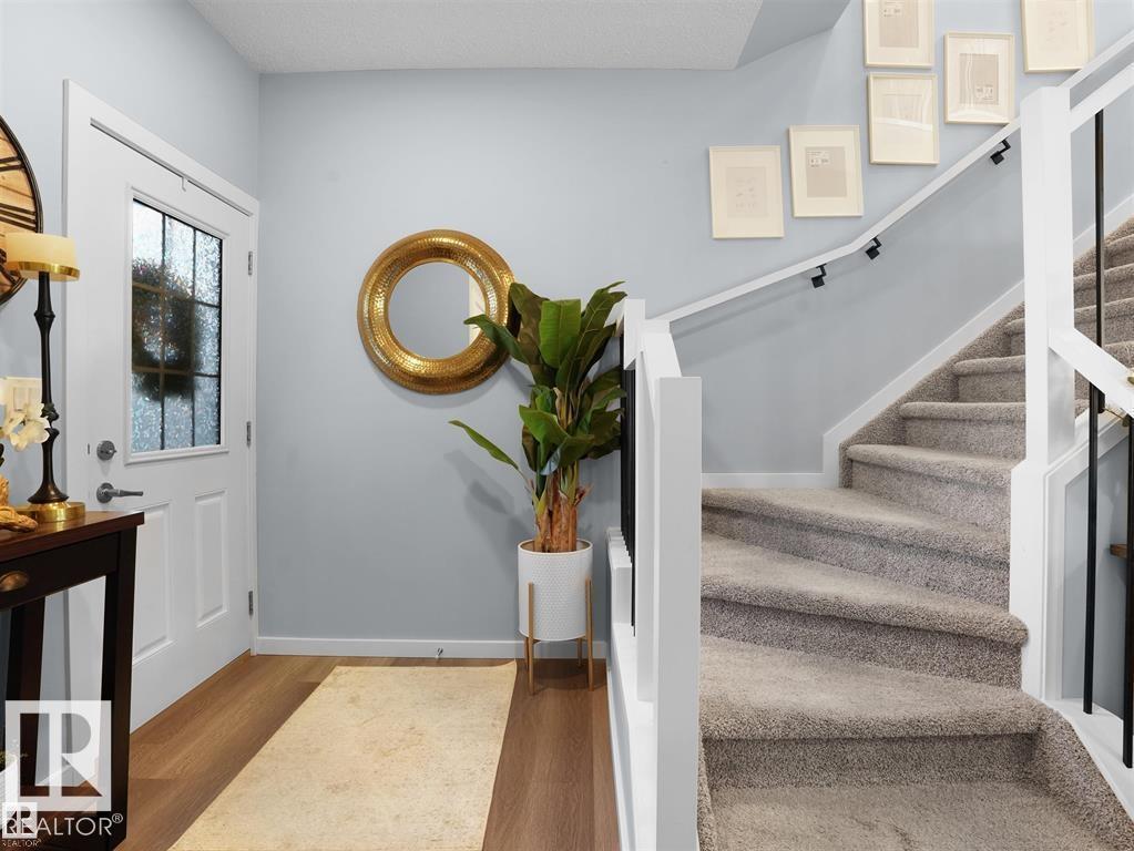 Photo 26 at 207 41 Avenue NW, Maple Crest, Edmonton
