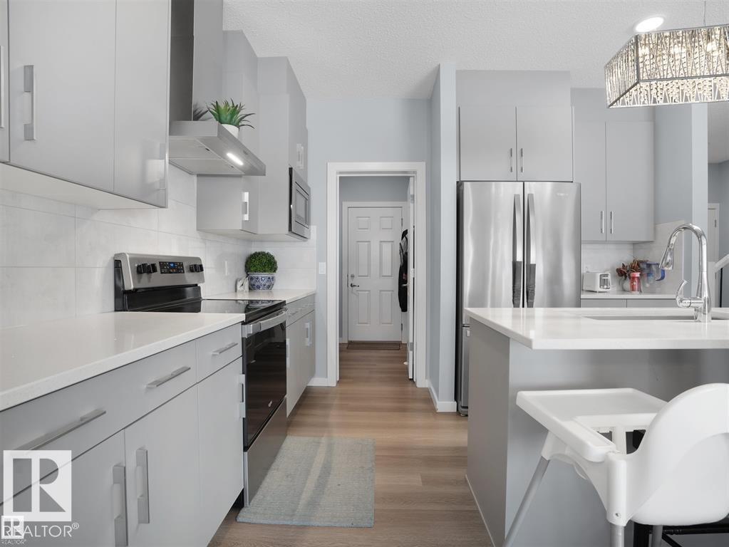 Photo 6 at 207 41 Avenue NW, Maple Crest, Edmonton