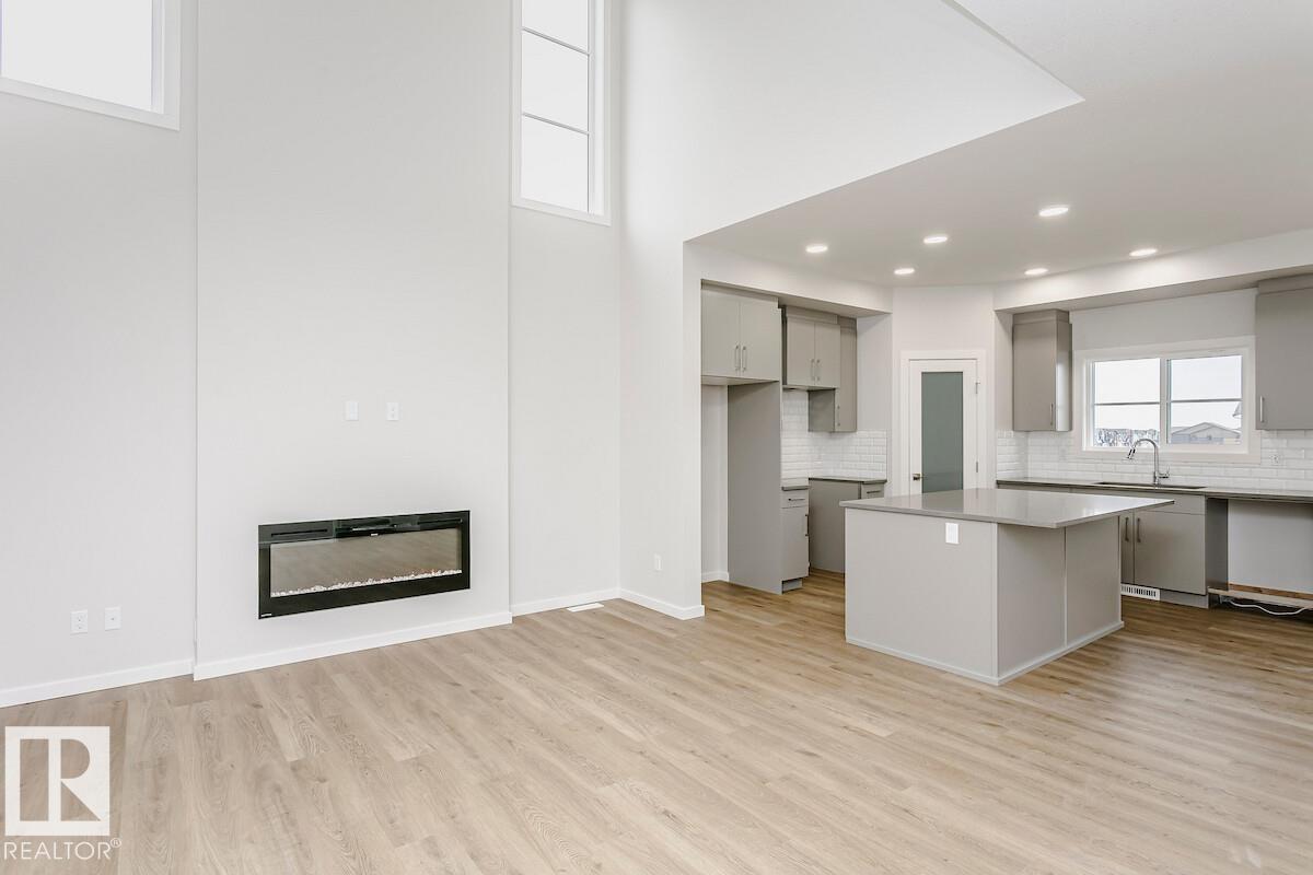 2944 65 Street SW, Mattson, Edmonton