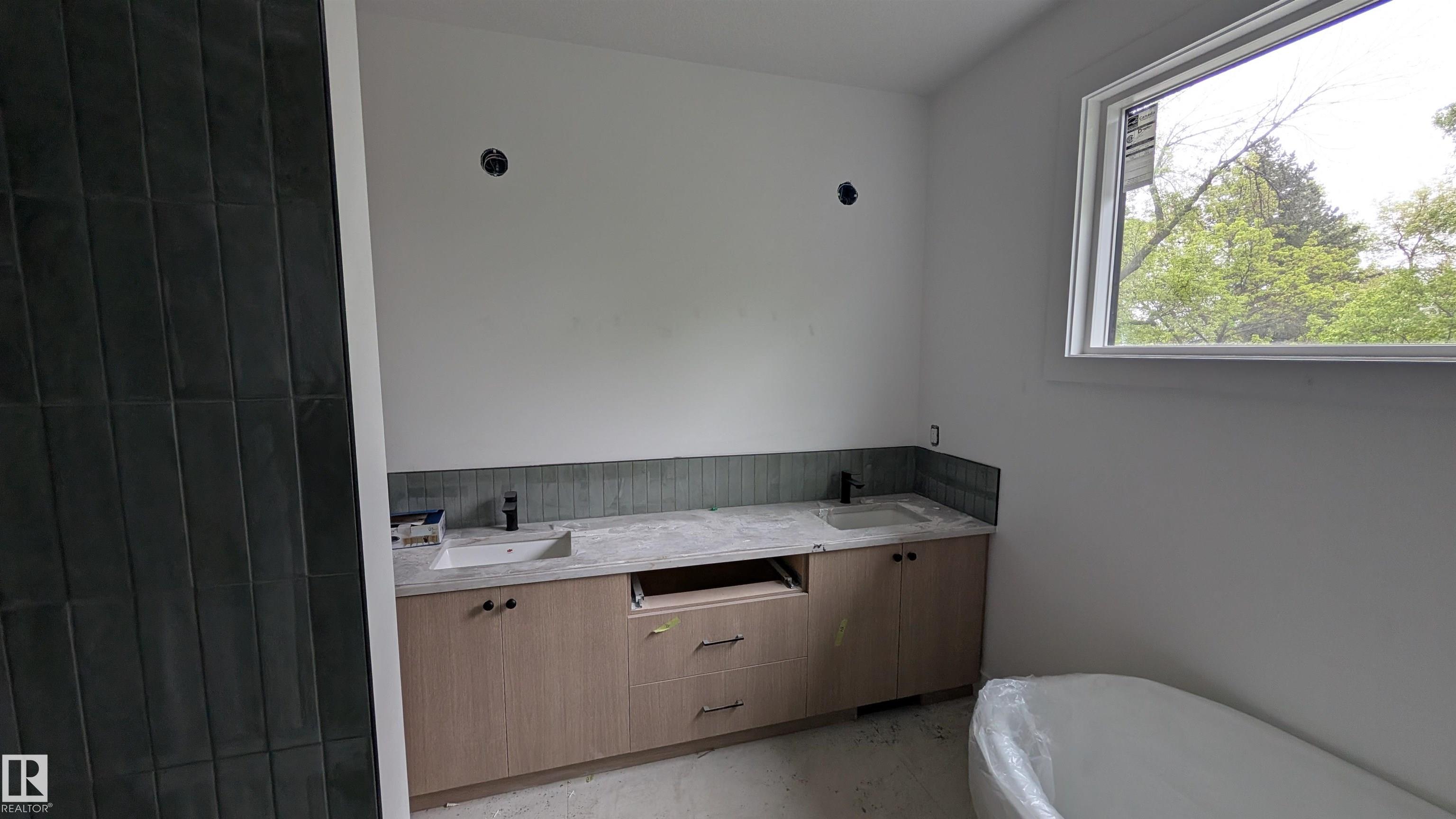 Photo 9 at 14706 103 Avenue NW, Grovenor, Edmonton
