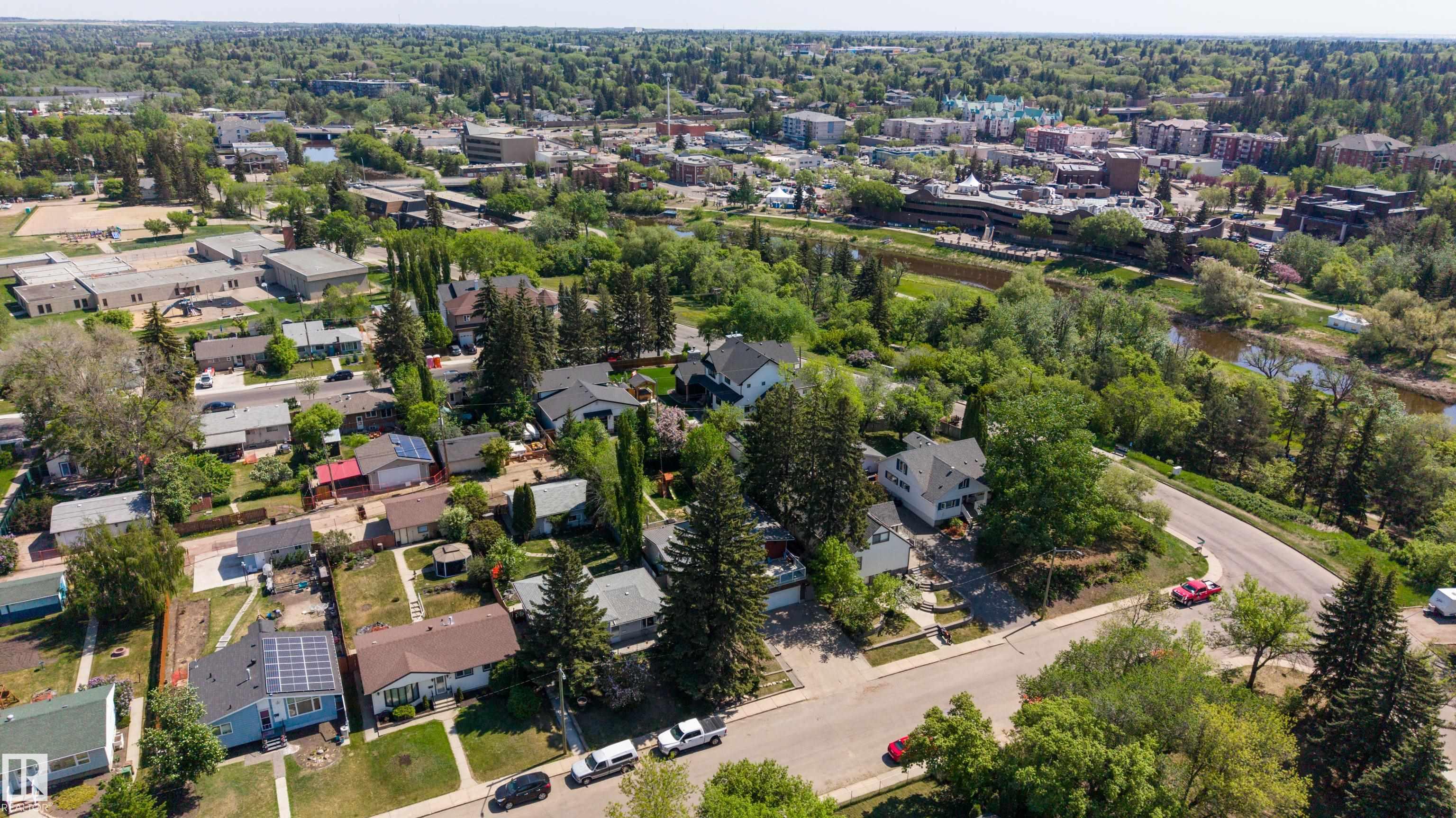 Photo 25 at 33 Mill Drive, Mission, St. Albert