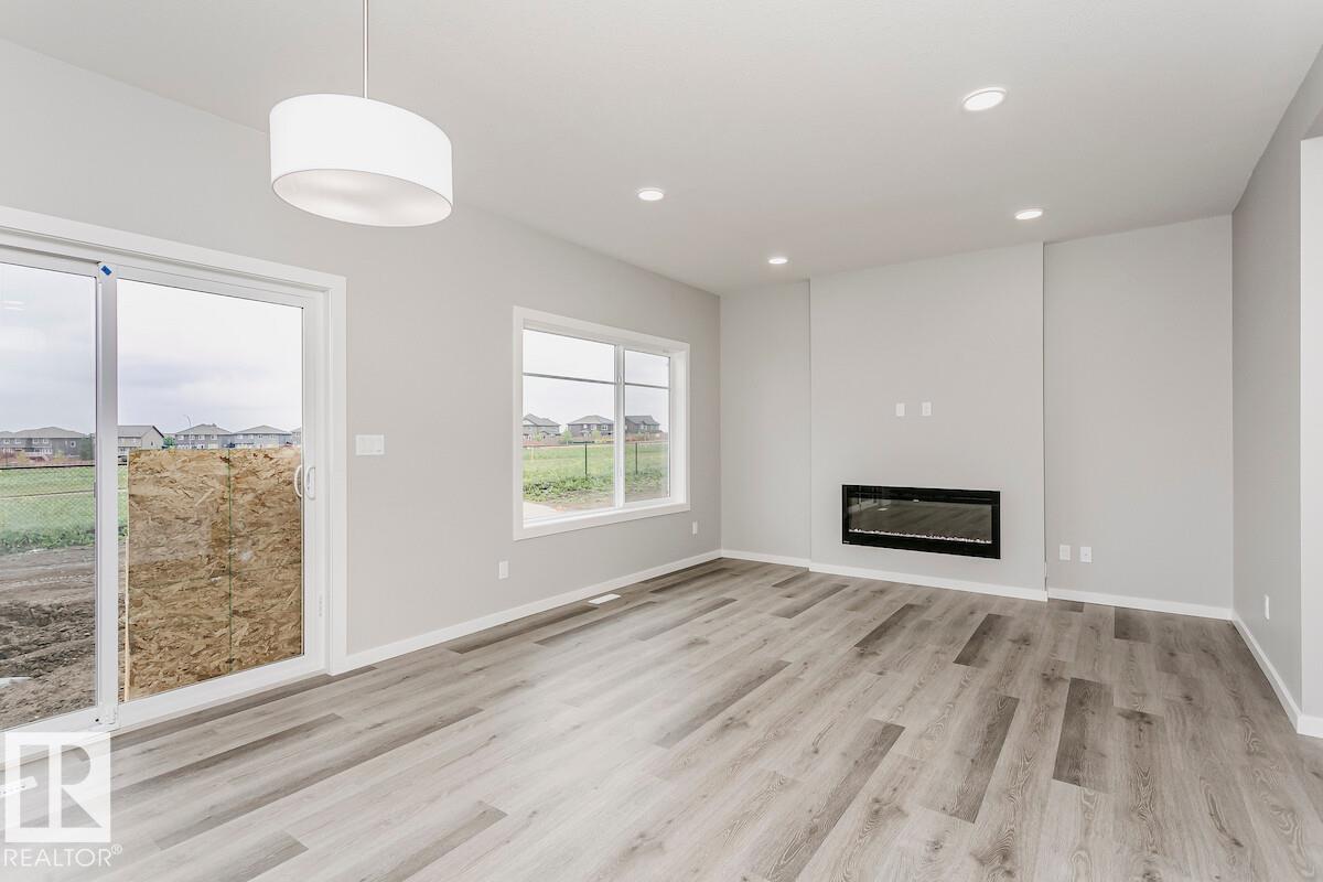 2811 62 Street SW, Mattson, Edmonton