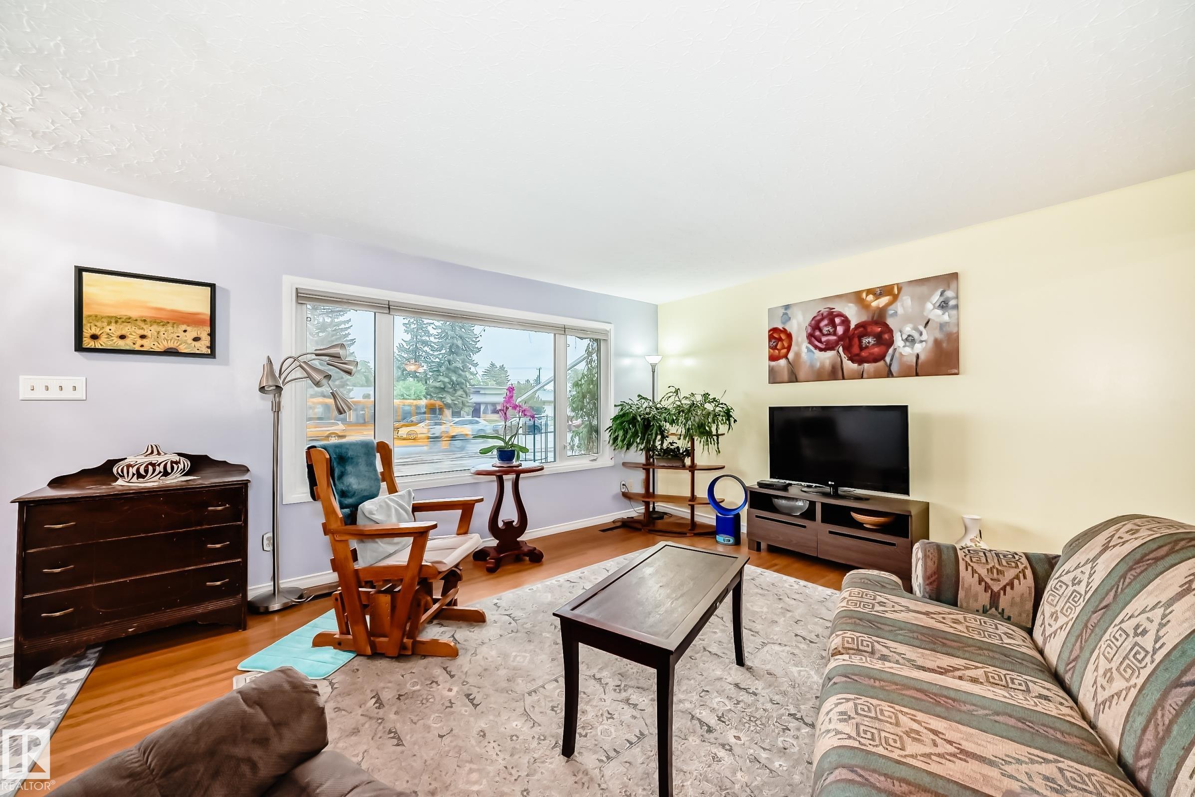 Photo 13 at 8006 159 Street NW, Elmwood, Edmonton