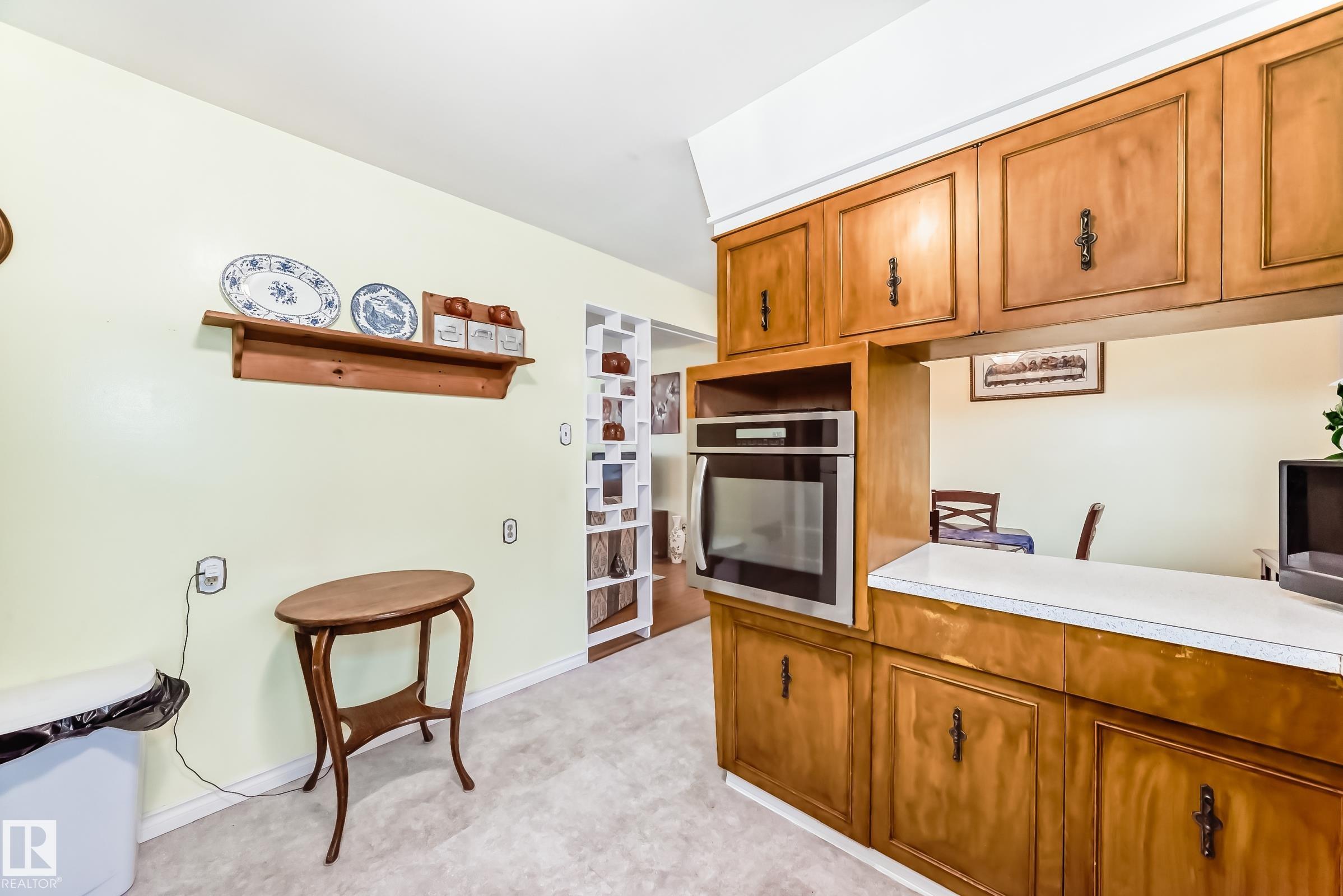 Photo 10 at 8006 159 Street NW, Elmwood, Edmonton