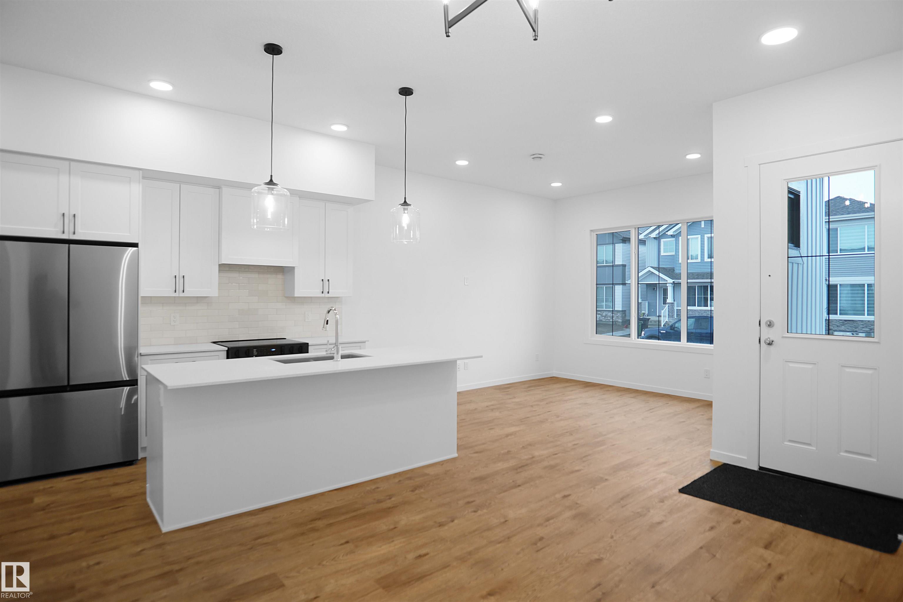 Photo 6 at 20605 42 Avenue NW, Edgemont, Edmonton