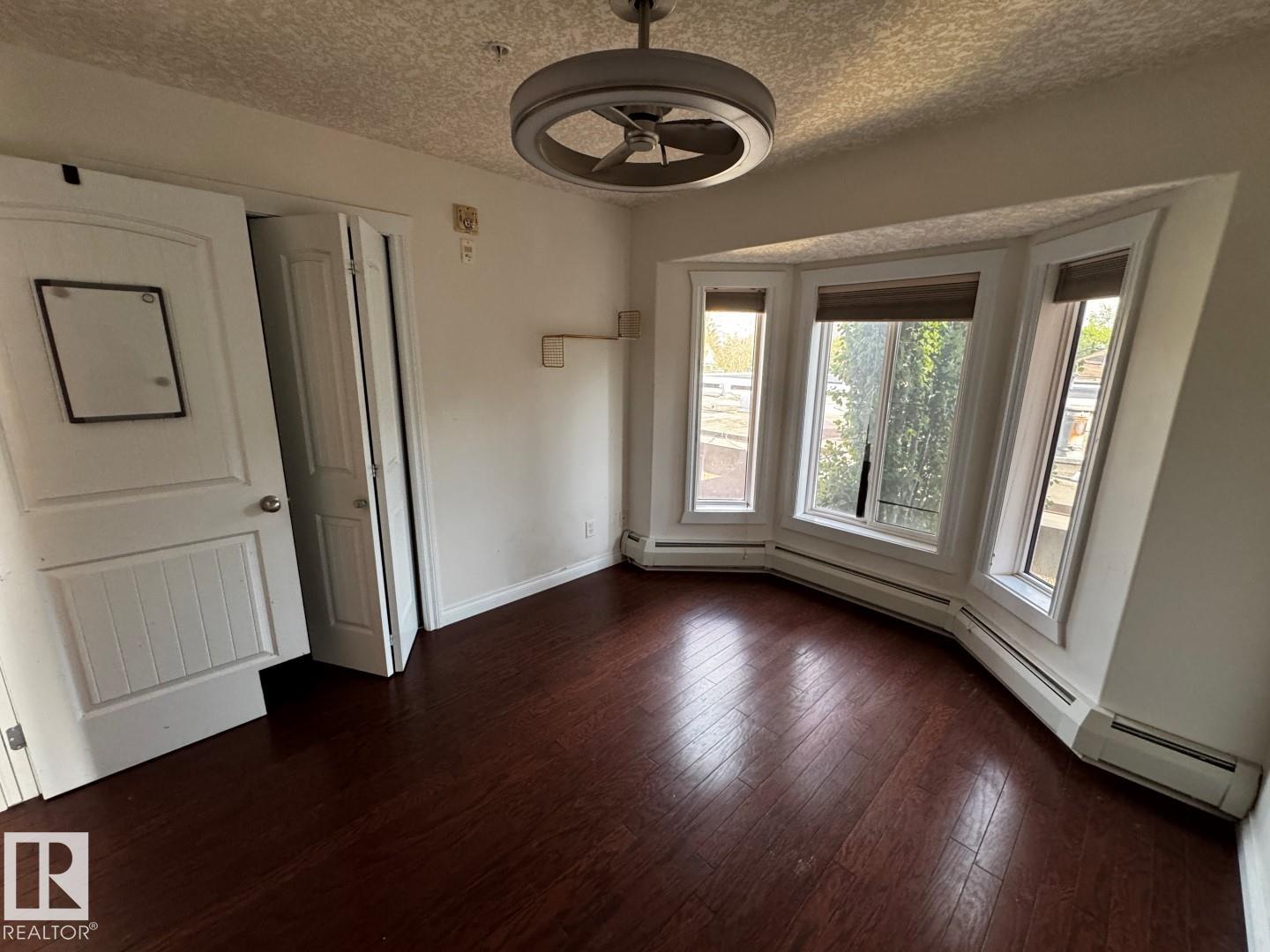 Photo 10 at 301 - 10235 116 Street NW, Wîhkwêntôwin, Edmonton