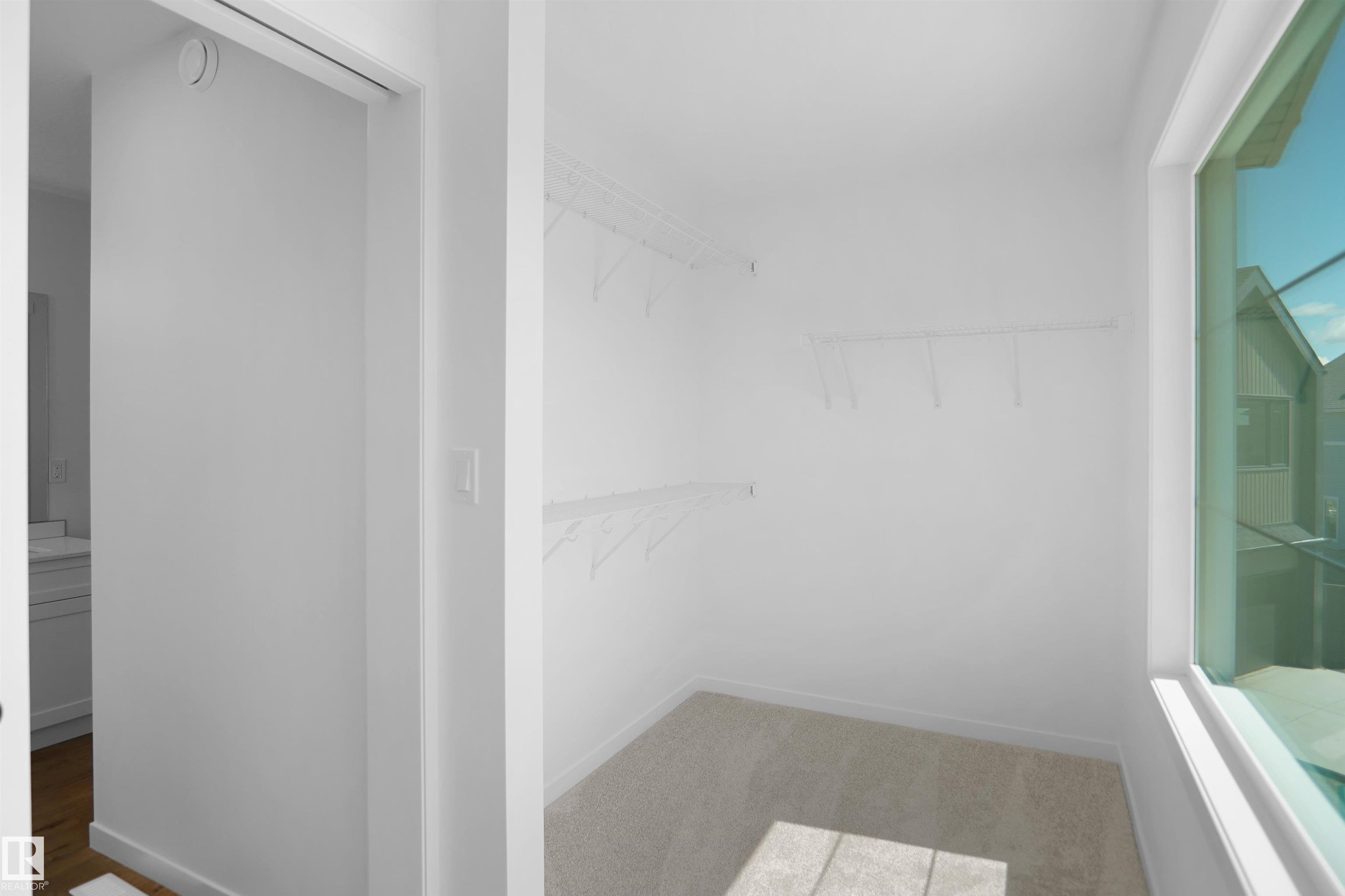 https://zimg.paragon.ice.com/ParagonImages/Property/PM/RAE/225404214/24/0/0/f4eb1bd7dfba7401c03d0ce7811c8418/1/d088f029562b7de35709a58307bcf0f3/225404214-9c54afb0-b484-4ddd-a2b6-7a59348997a9.JPG