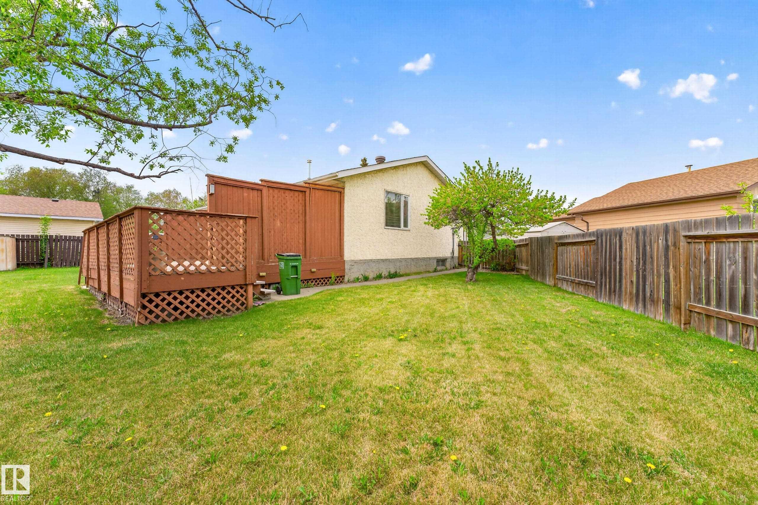 Photo 9 at 11903 138 Avenue NW, Carlisle, Edmonton