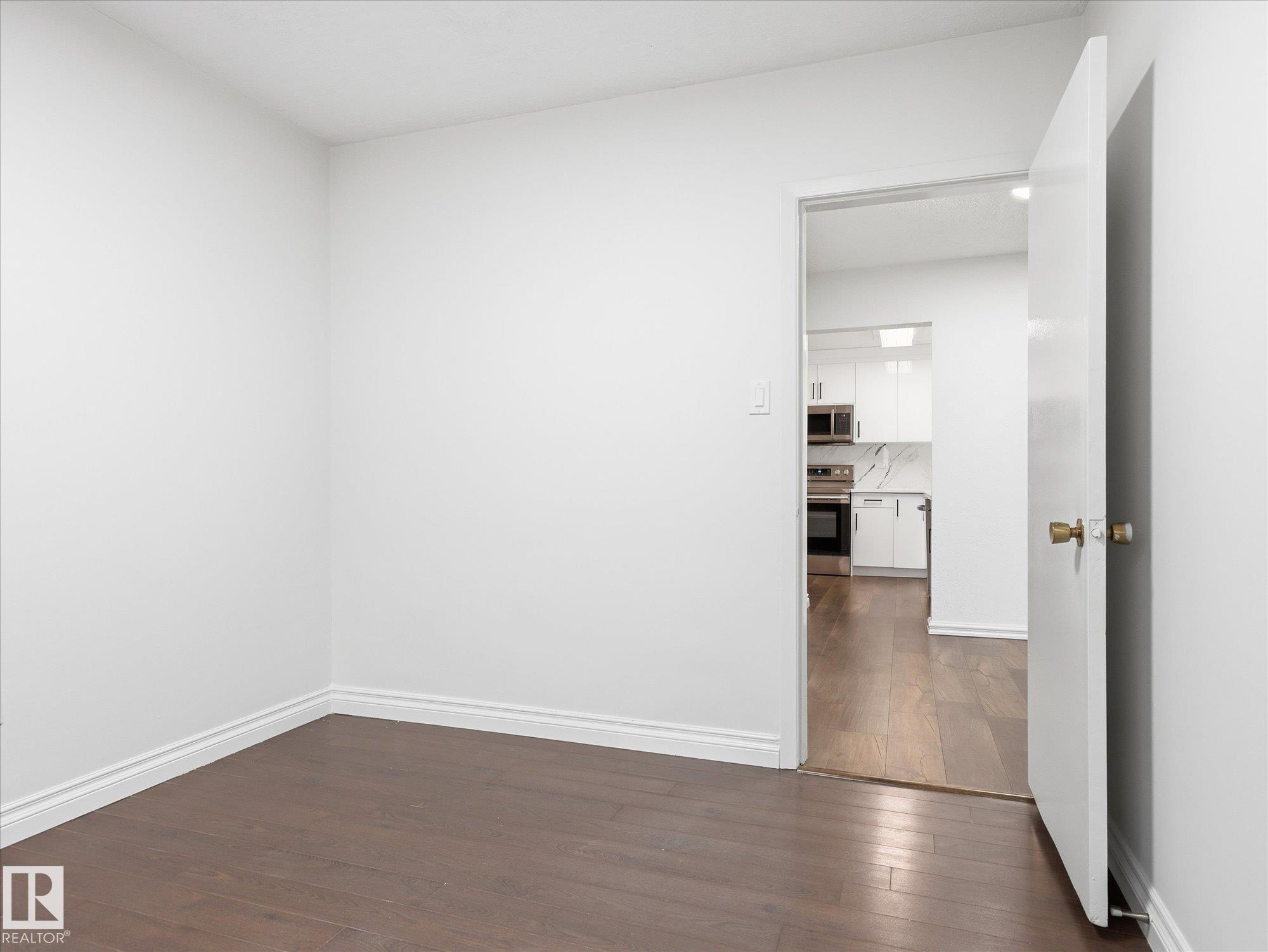 Photo 19 at 13316 136 Avenue NW, Wellington, Edmonton