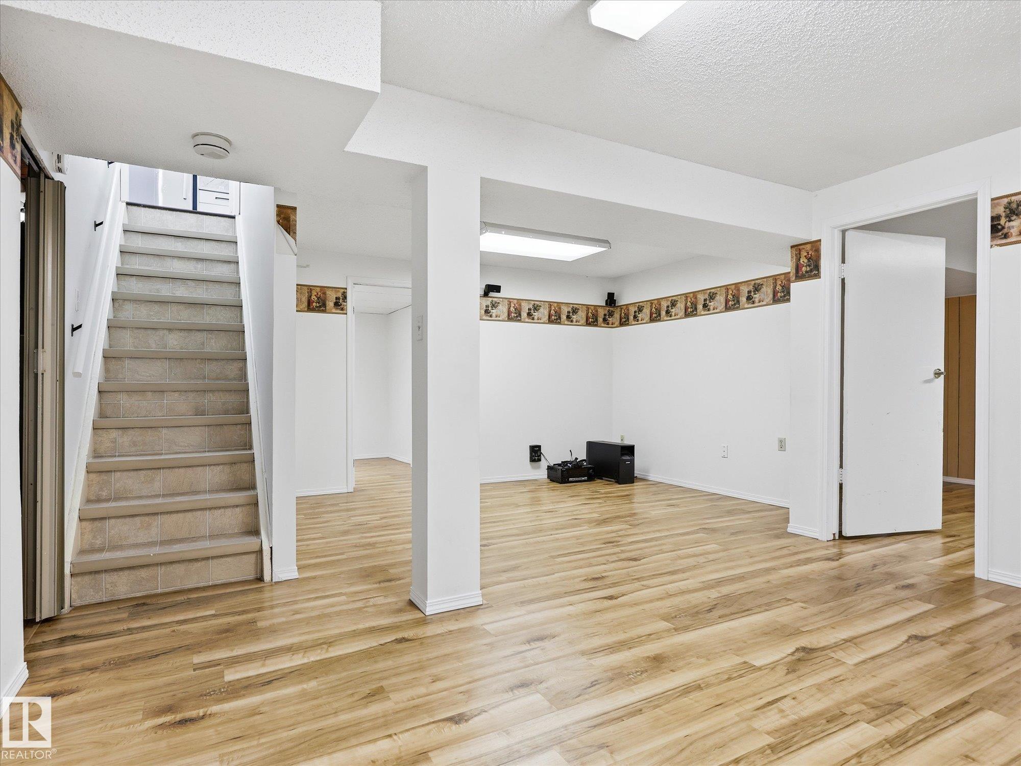 Photo 25 at 13316 136 Avenue NW, Wellington, Edmonton