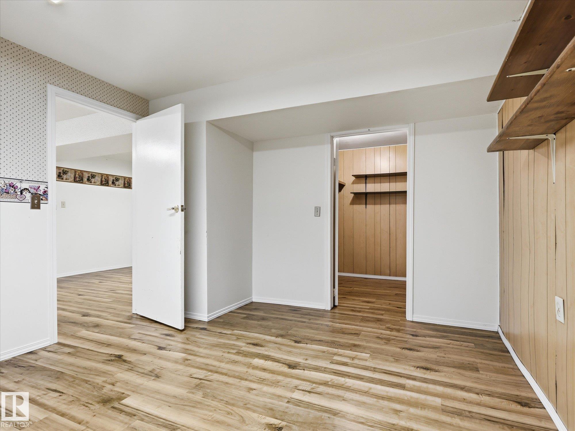 Photo 28 at 13316 136 Avenue NW, Wellington, Edmonton