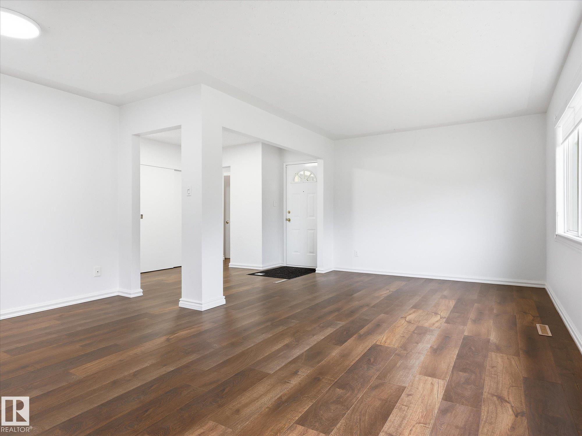 Photo 10 at 13316 136 Avenue NW, Wellington, Edmonton
