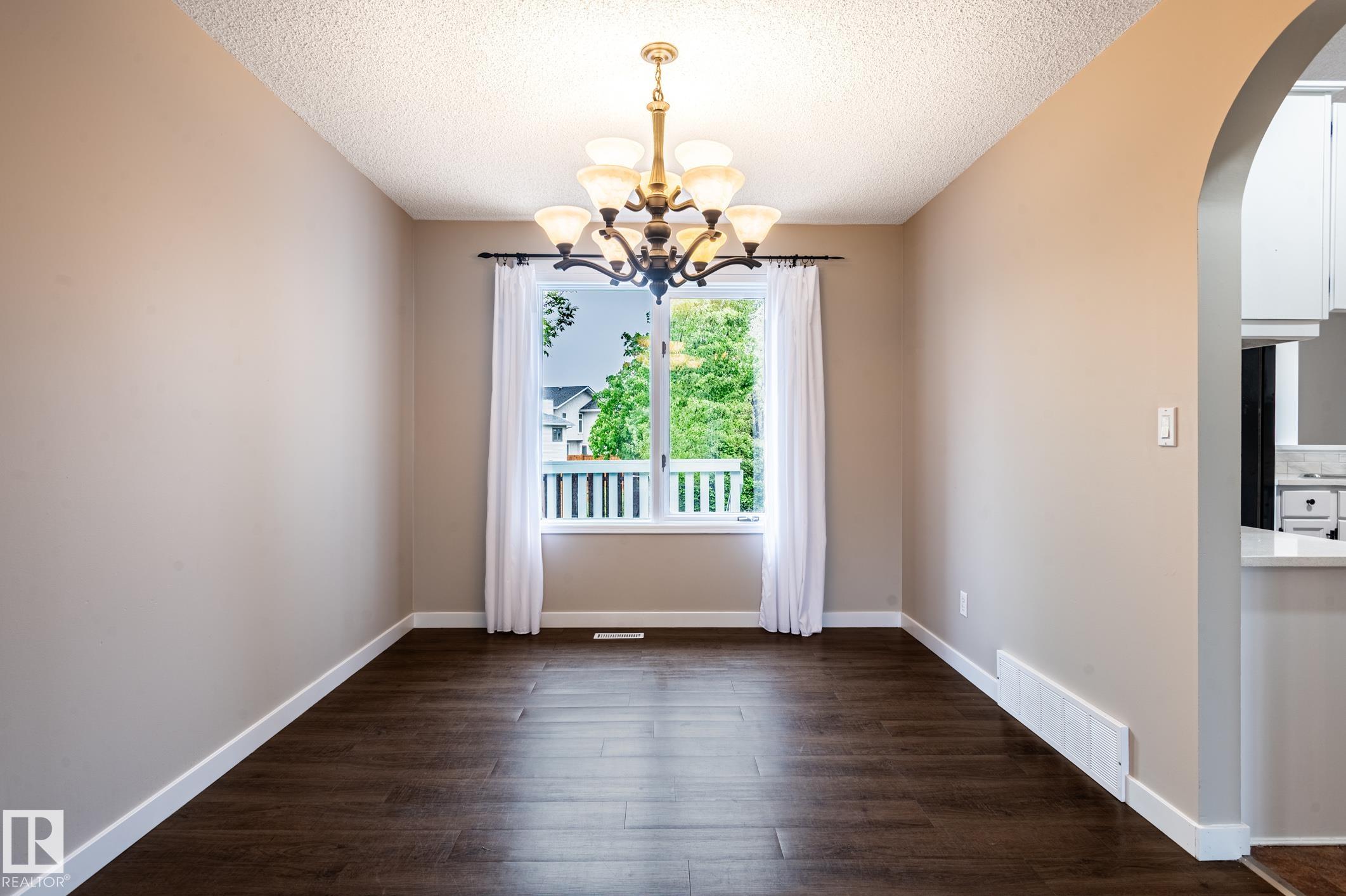 Photo 13 at 16811 91 Street NW, Klarvatten, Edmonton
