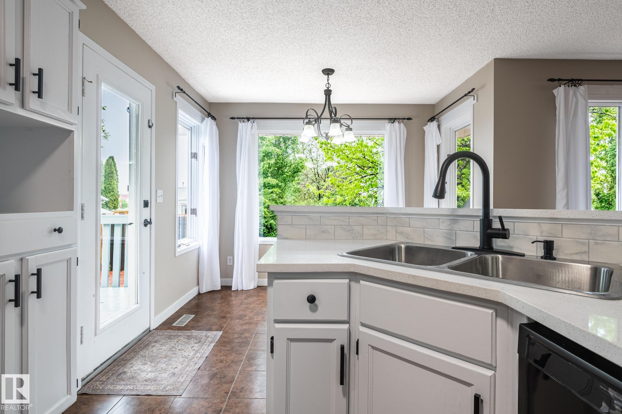 Photo 17 at 16811 91 Street NW, Klarvatten, Edmonton