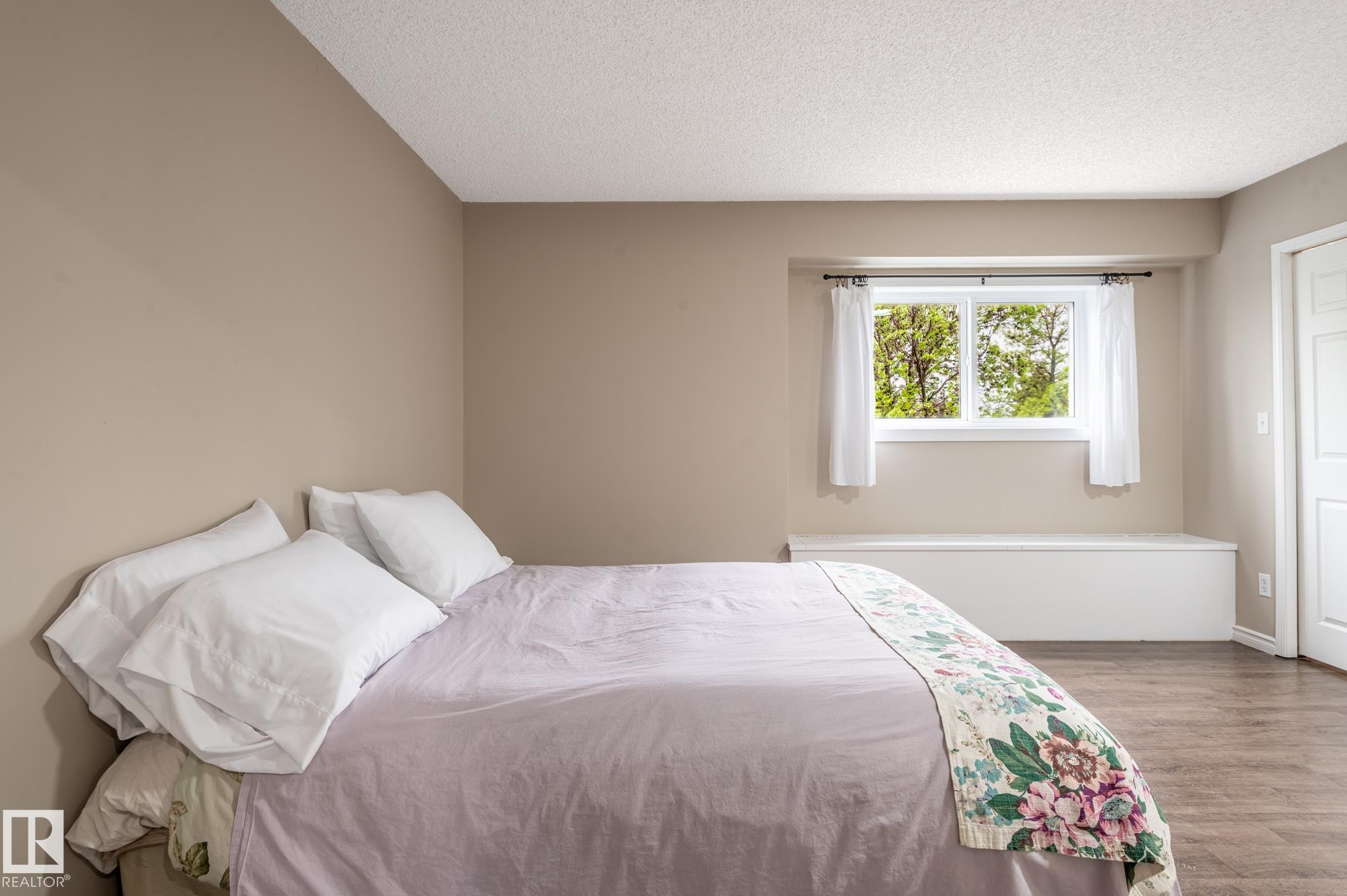 Photo 31 at 16811 91 Street NW, Klarvatten, Edmonton