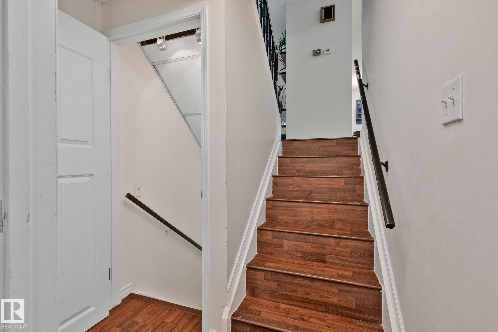 Photo 12 at 34 Beacon Crescent, Braeside, St. Albert