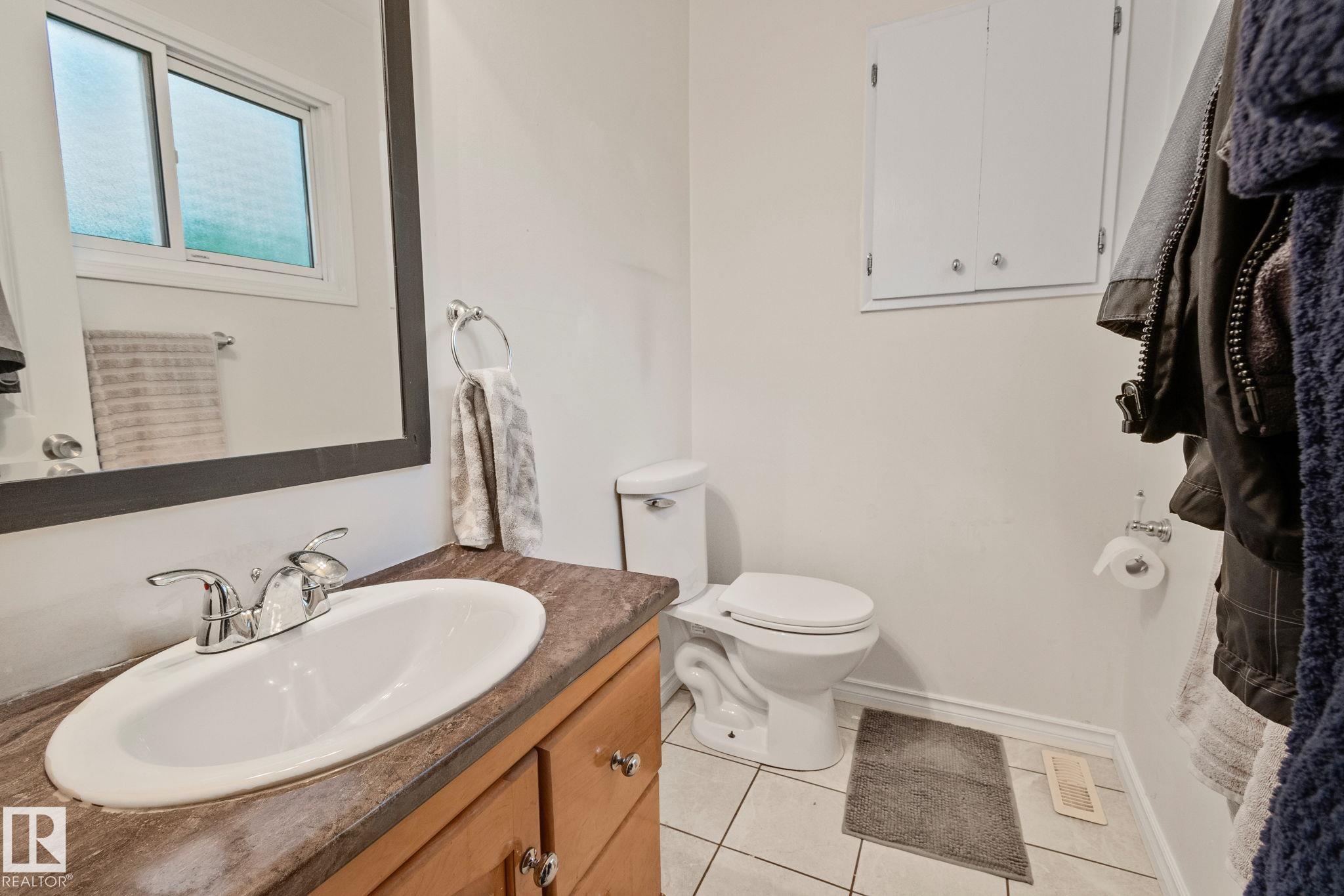 Photo 31 at 34 Beacon Crescent, Braeside, St. Albert