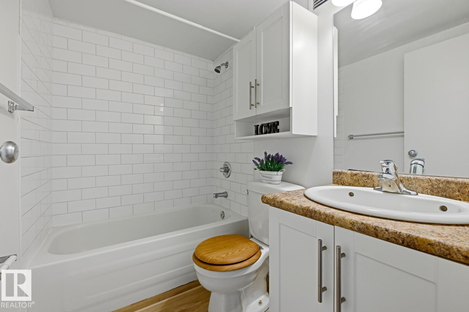 Photo 9 at 703 - 9710 105 Street NW, Downtown, Edmonton