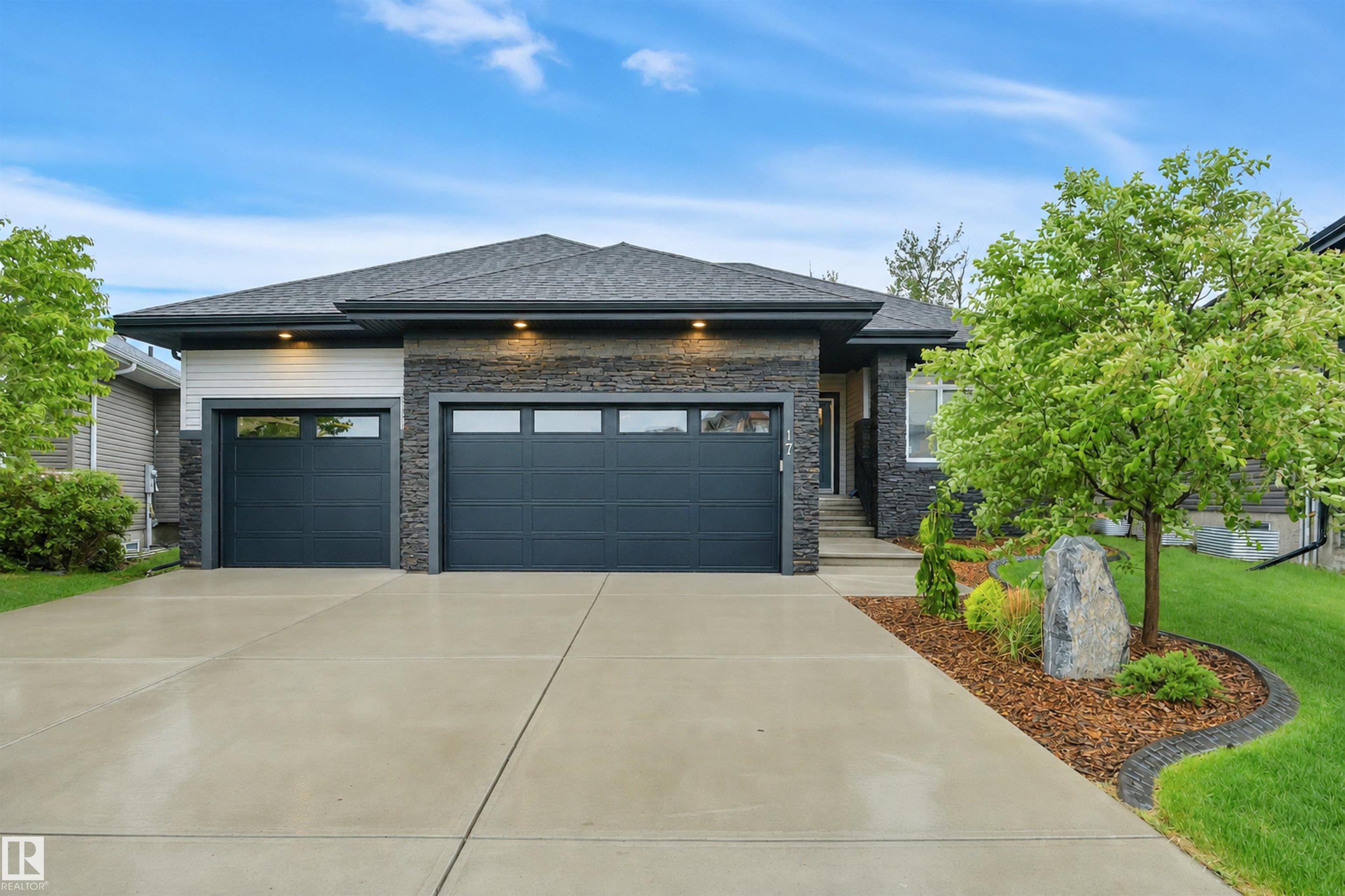 17 Dillworth Crescent, Deer Park, Spruce Grove